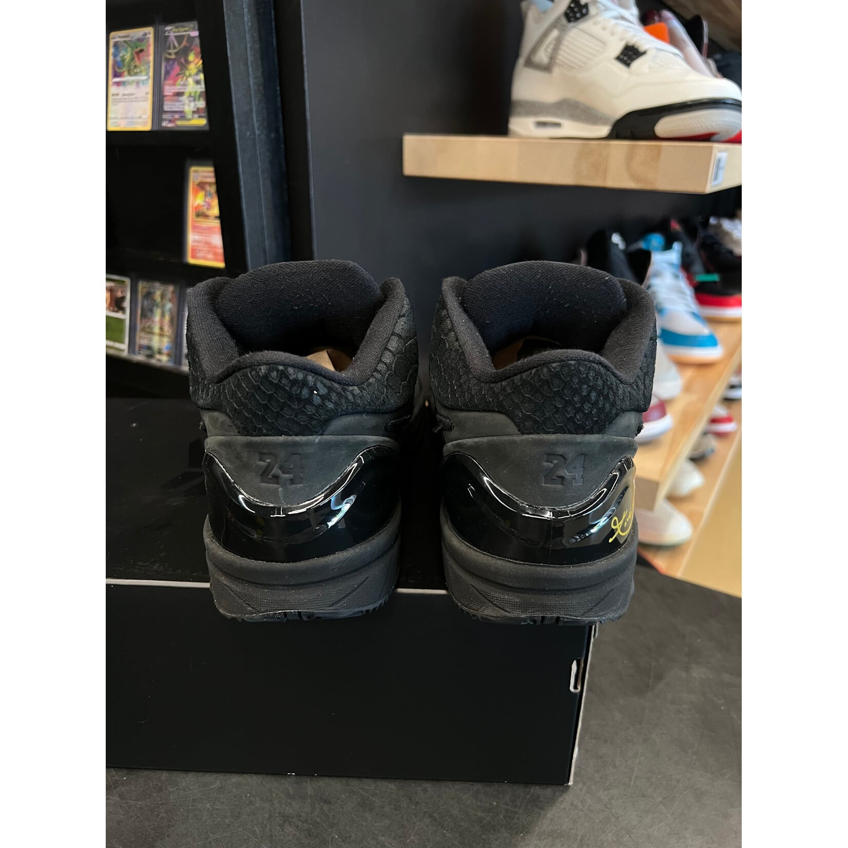 Nike Nike Kobe 4 Protro Gift of Mamba Size 10.5, PREOWNED