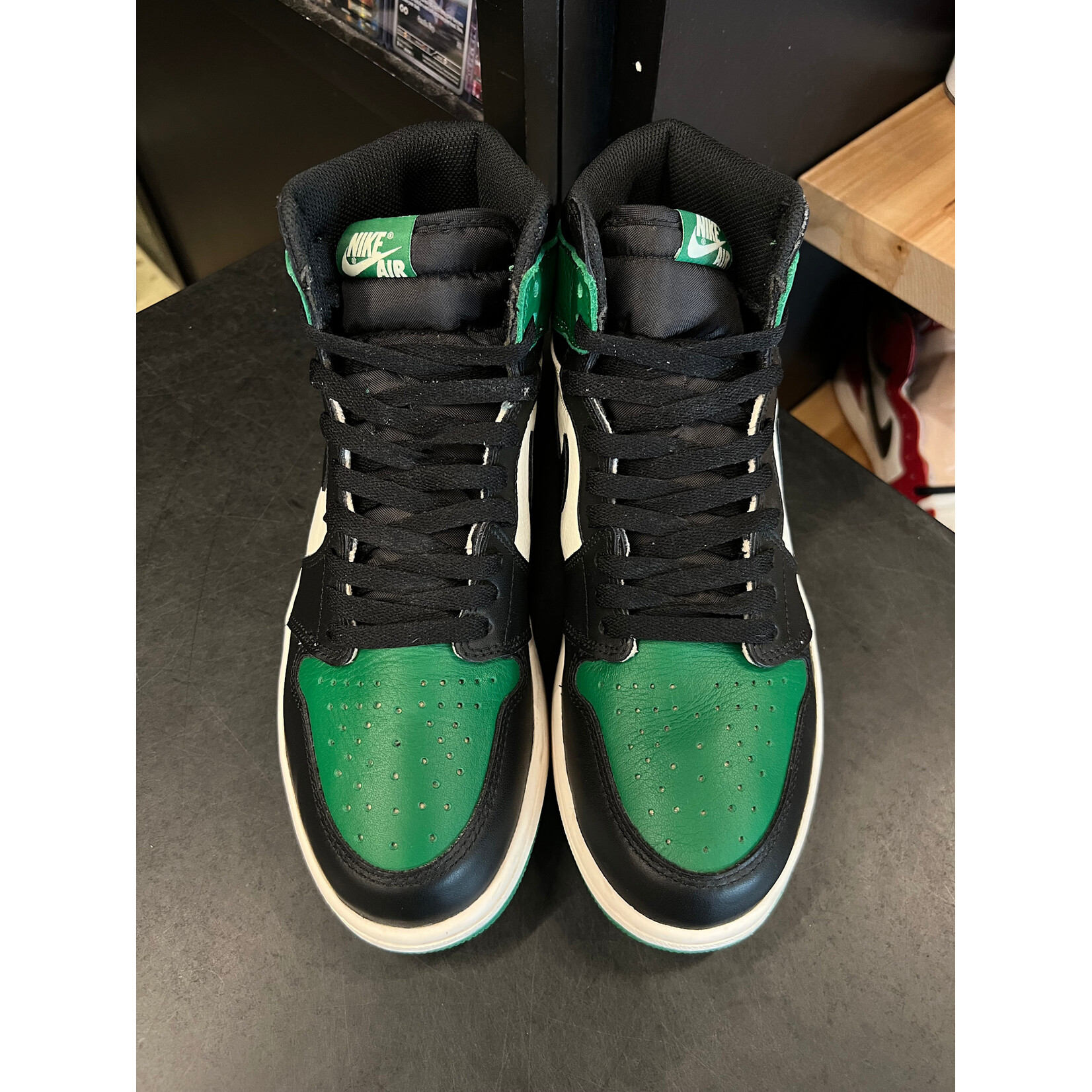 Jordan Jordan 1 Retro High Pine Green Size 9, PREOWNED