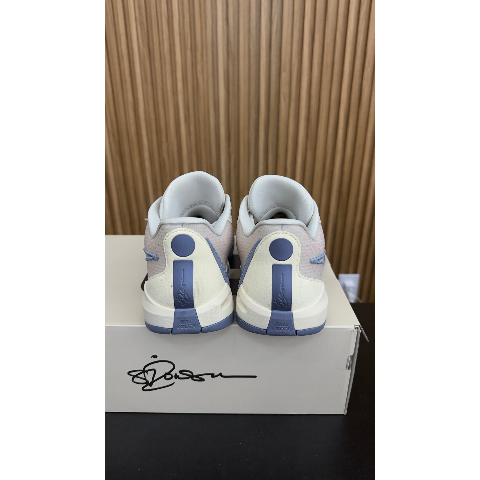 Nike Nike Sabrina 1 Grounded (Women's) Size 10W, PREOWNED