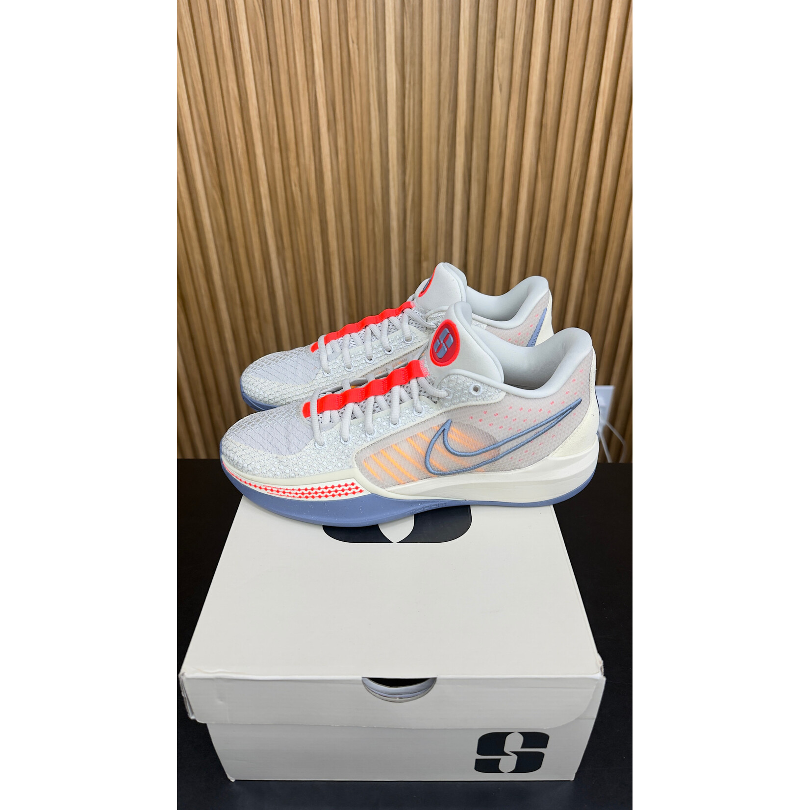 Nike Nike Sabrina 1 Grounded (Women's) Size 10W, PREOWNED