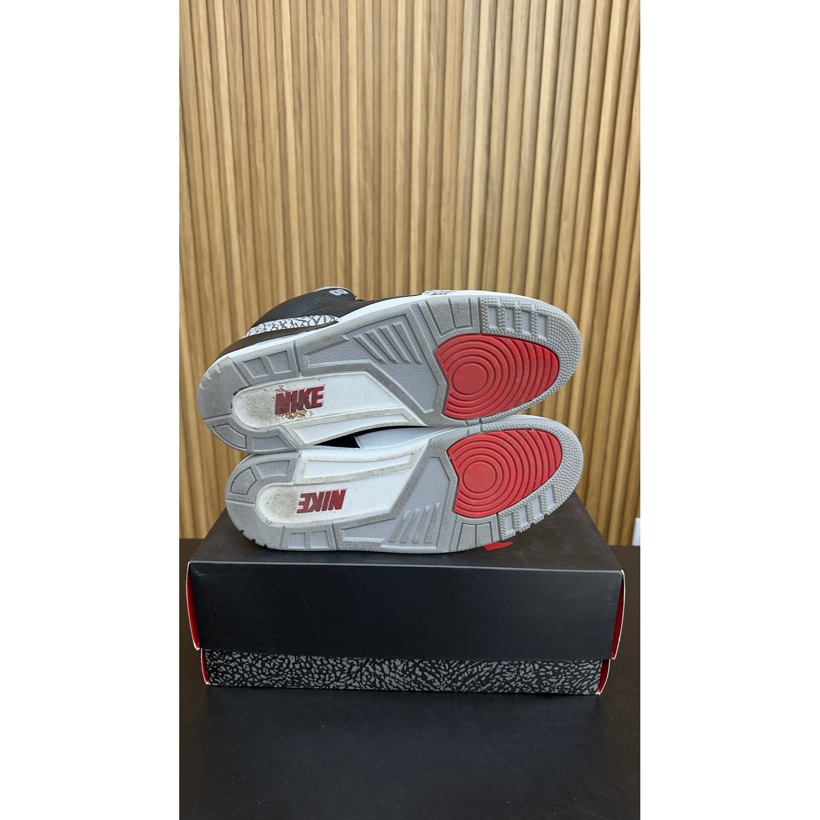 Jordan Jordan 3 Retro Black Cement (2018) Size 10.5, PREOWNED
