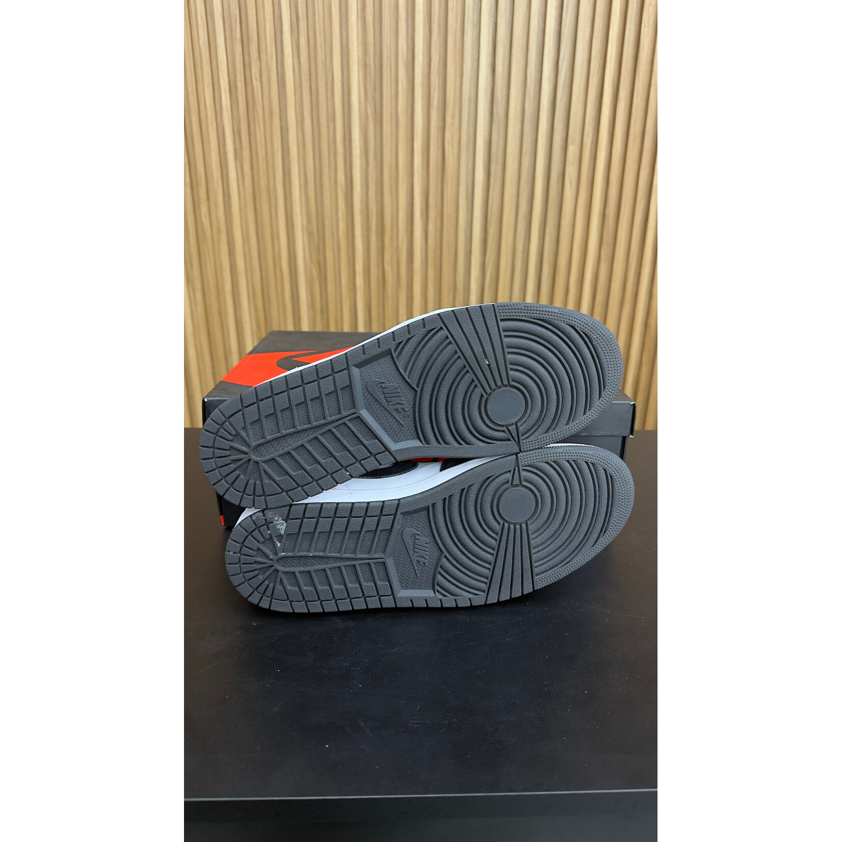 Jordan Jordan 1 Low OG Bleached Coral Size 10.5, PREOWNED