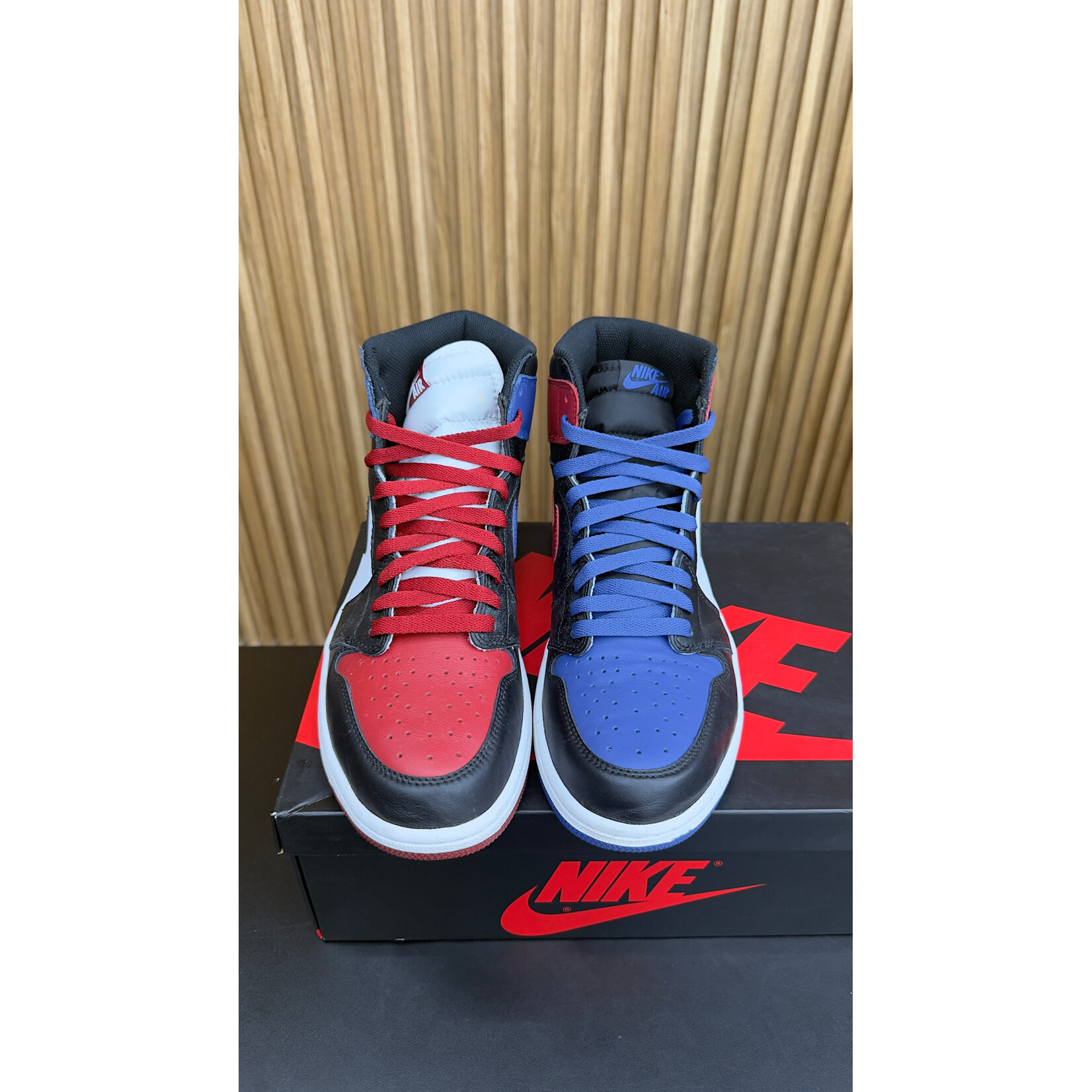 Jordan Jordan 1 Retro Top 3 Size 10.5, PREOWNED