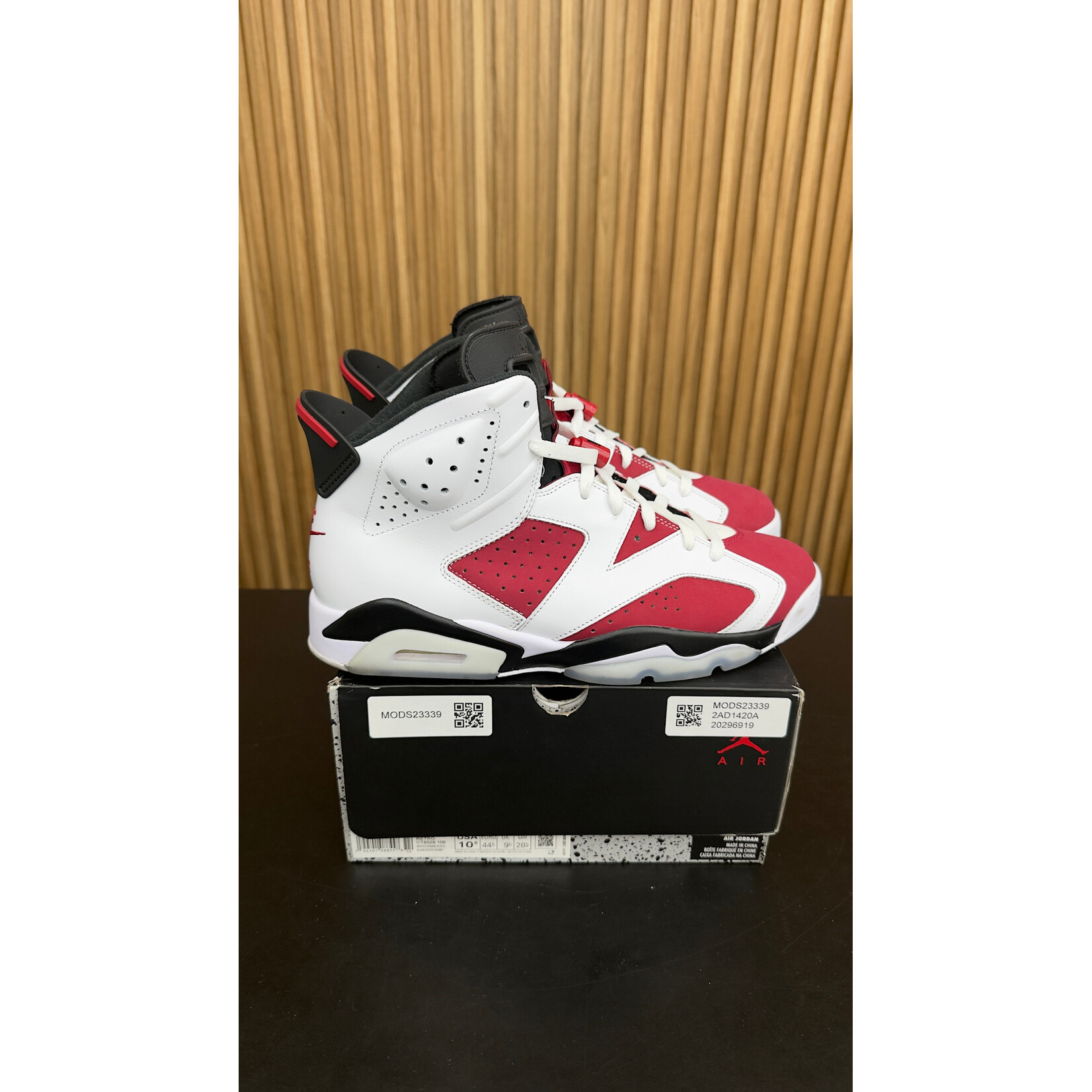 Jordan Jordan 6 Retro Carmine (2021) Size 10.5, PREOWNED