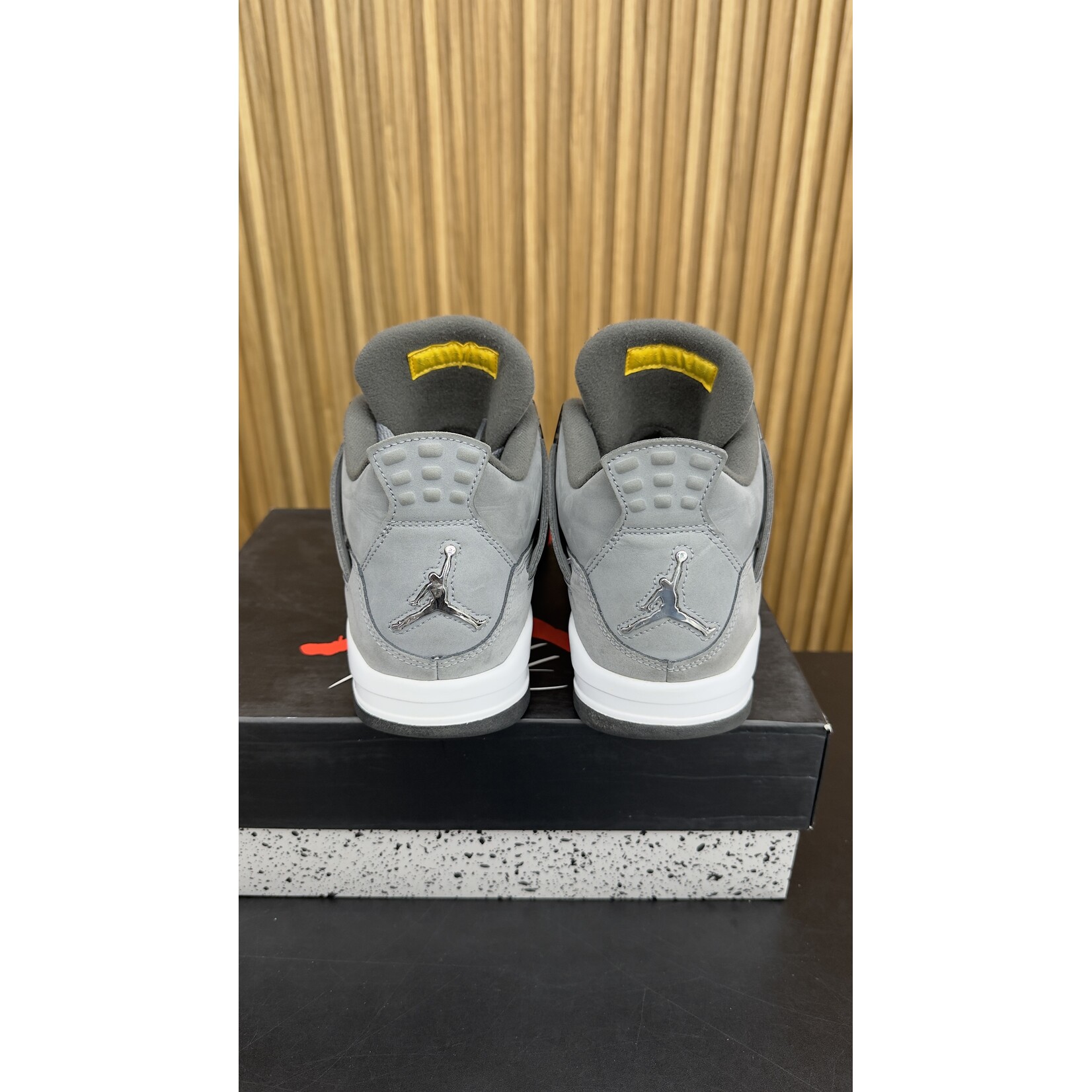 Jordan Jordan 4 Retro Cool Grey (2019) Size 10.5, PREOWNED