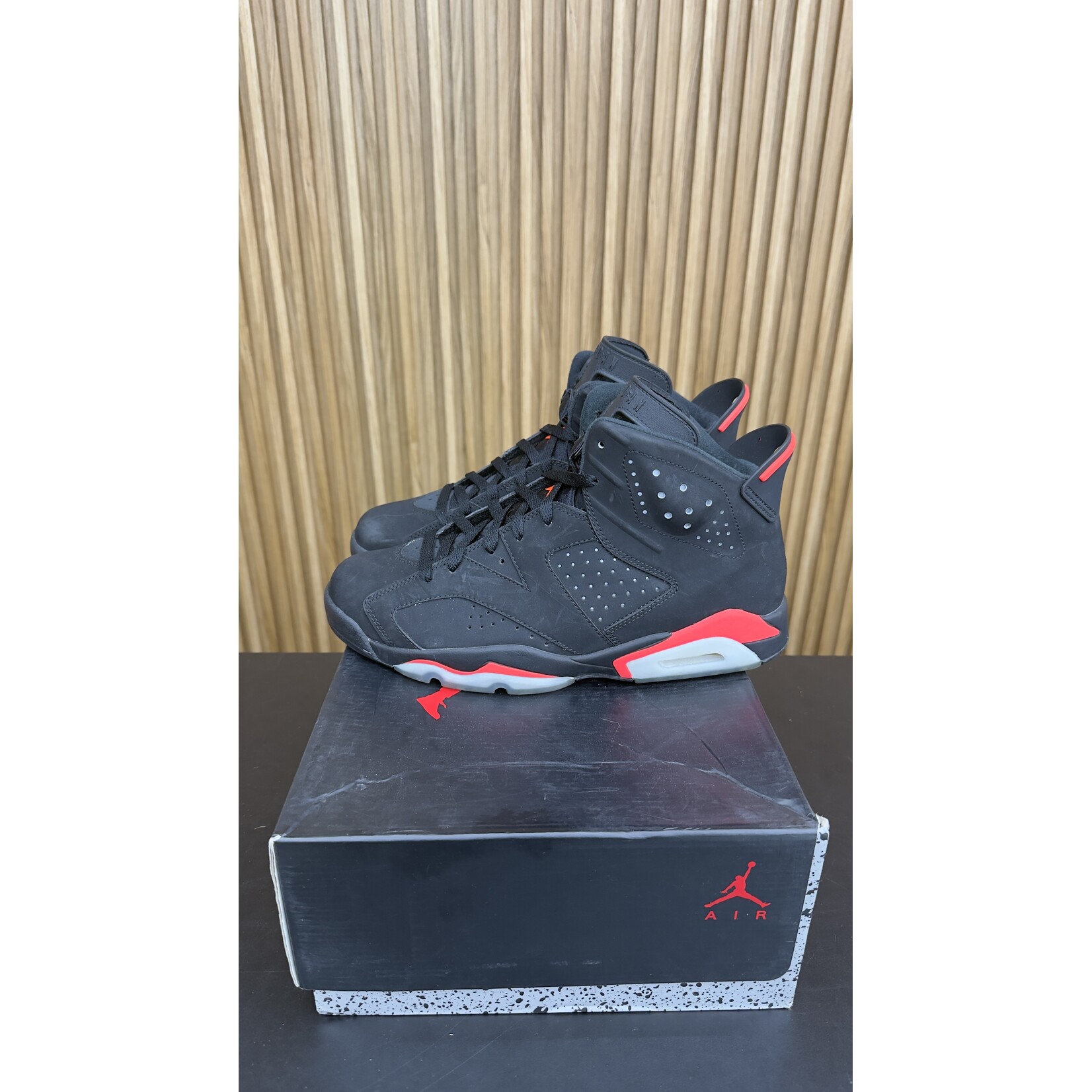 Jordan Jordan 6 Retro Infrared Black (2014) Size 10.5, PREOWNED