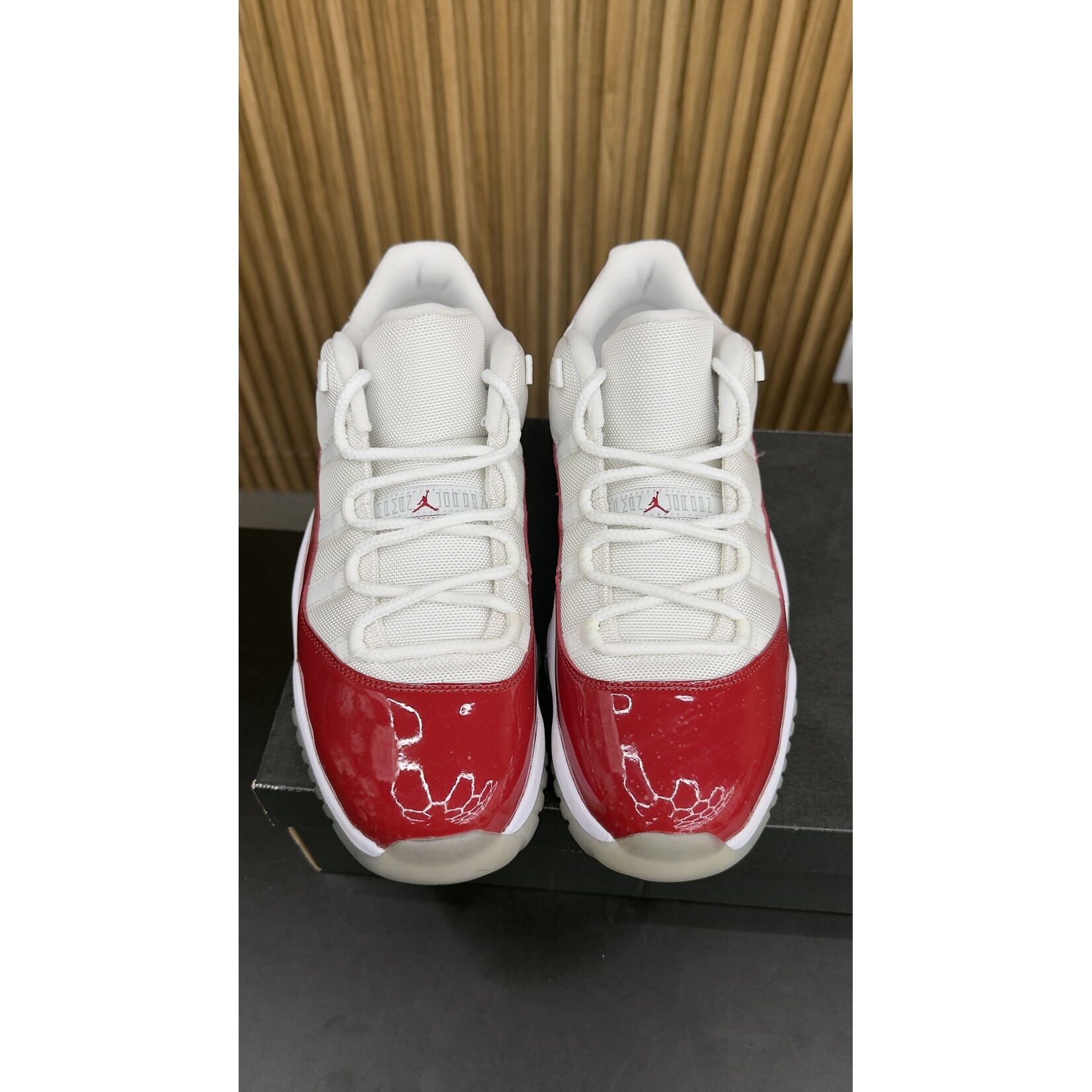 Jordan Jordan 11 Retro Low Cherry (2016) Size 10.5, PREOWNED