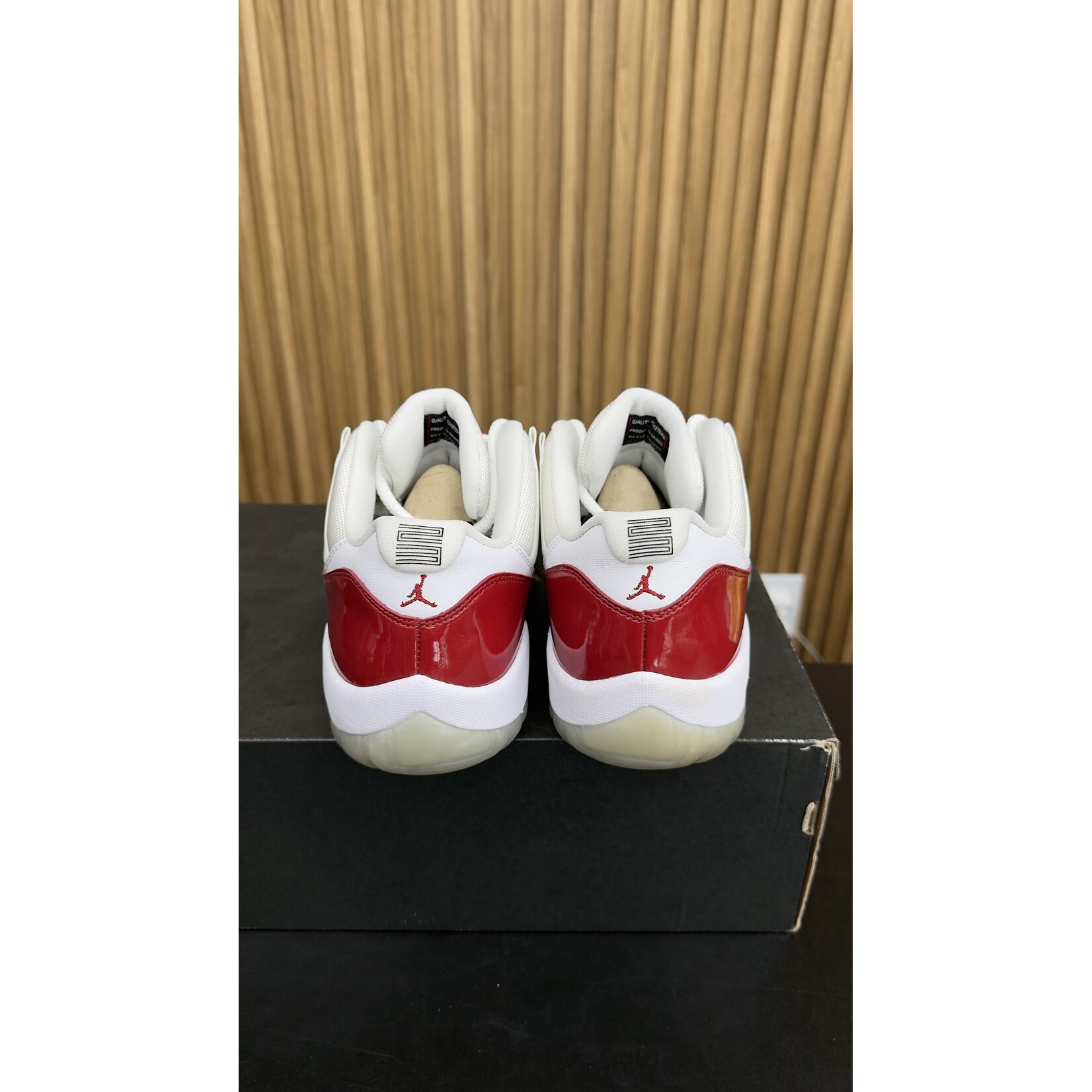 Jordan Jordan 11 Retro Low Cherry (2016) Size 10.5, PREOWNED