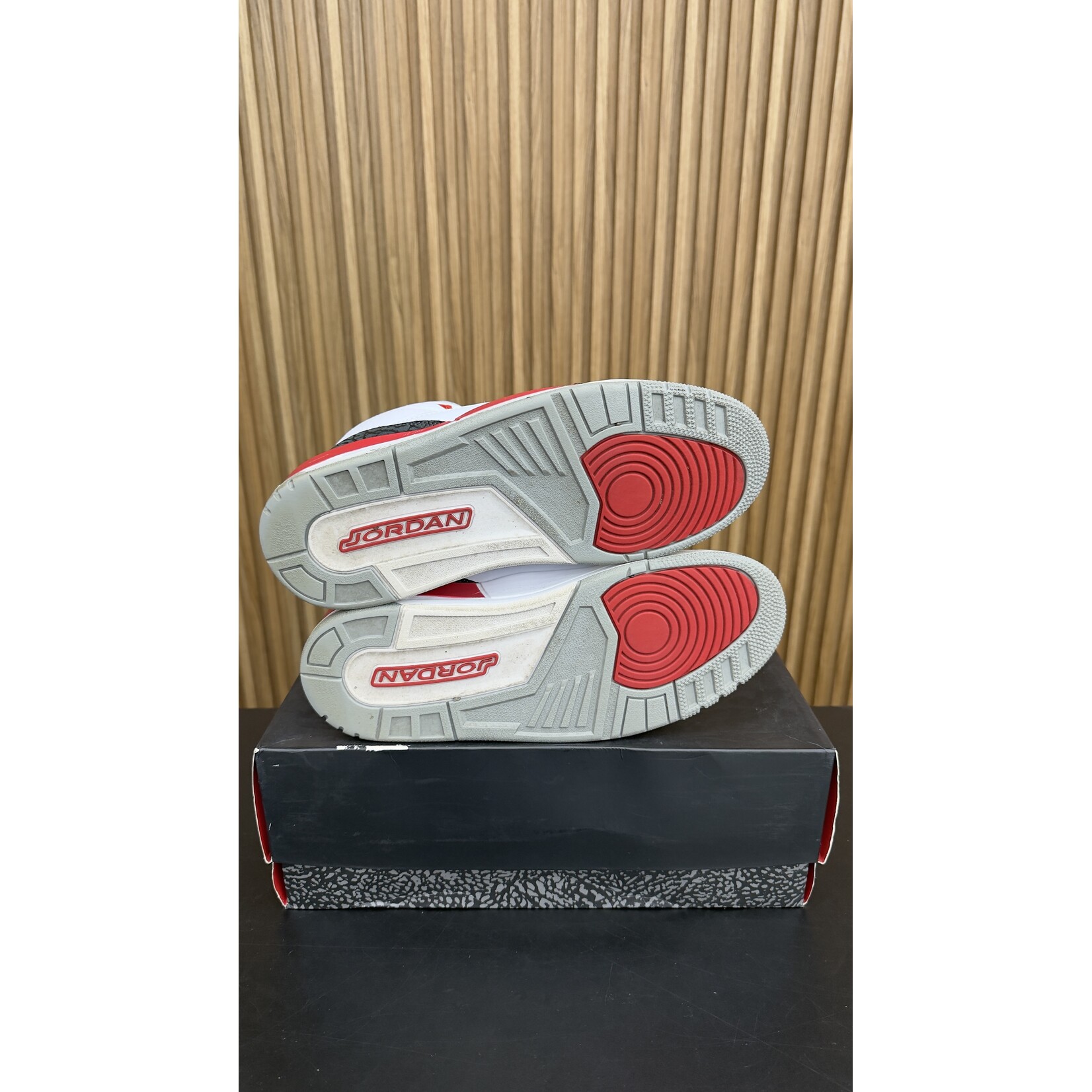 Jordan Jordan 3 Retro Fire Red (2013) Size 10.5, PREOWNED