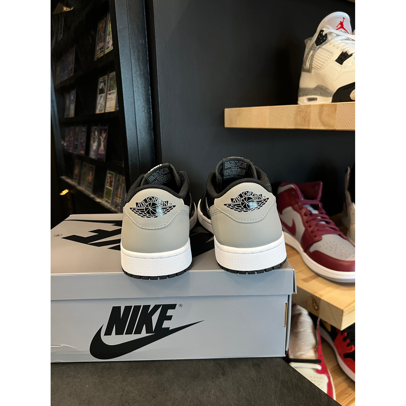 Jordan Jordan 1 Retro Low OG Shadow (2024) Size 10, PREOWNED