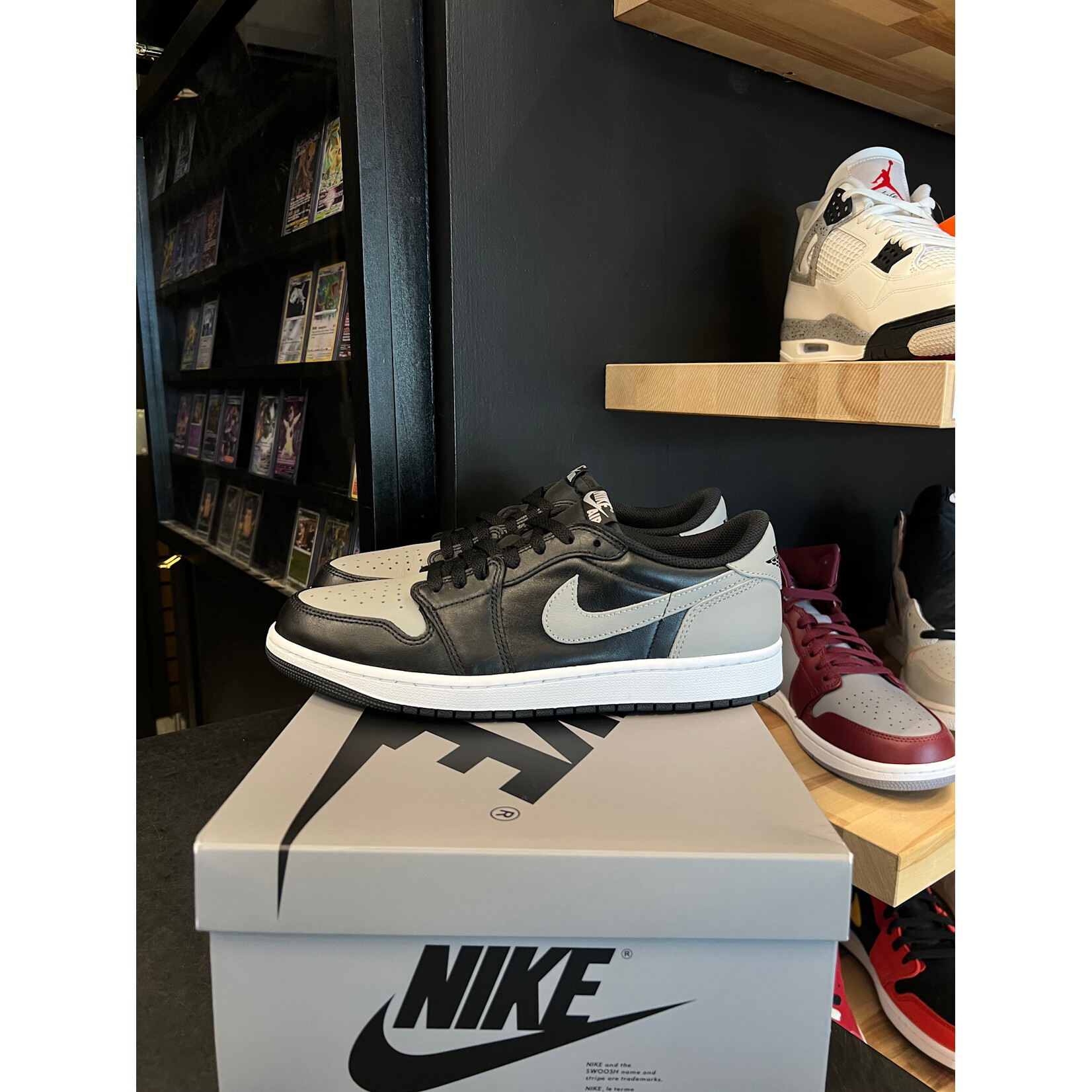 Jordan Jordan 1 Retro Low OG Shadow (2024) Size 10, PREOWNED