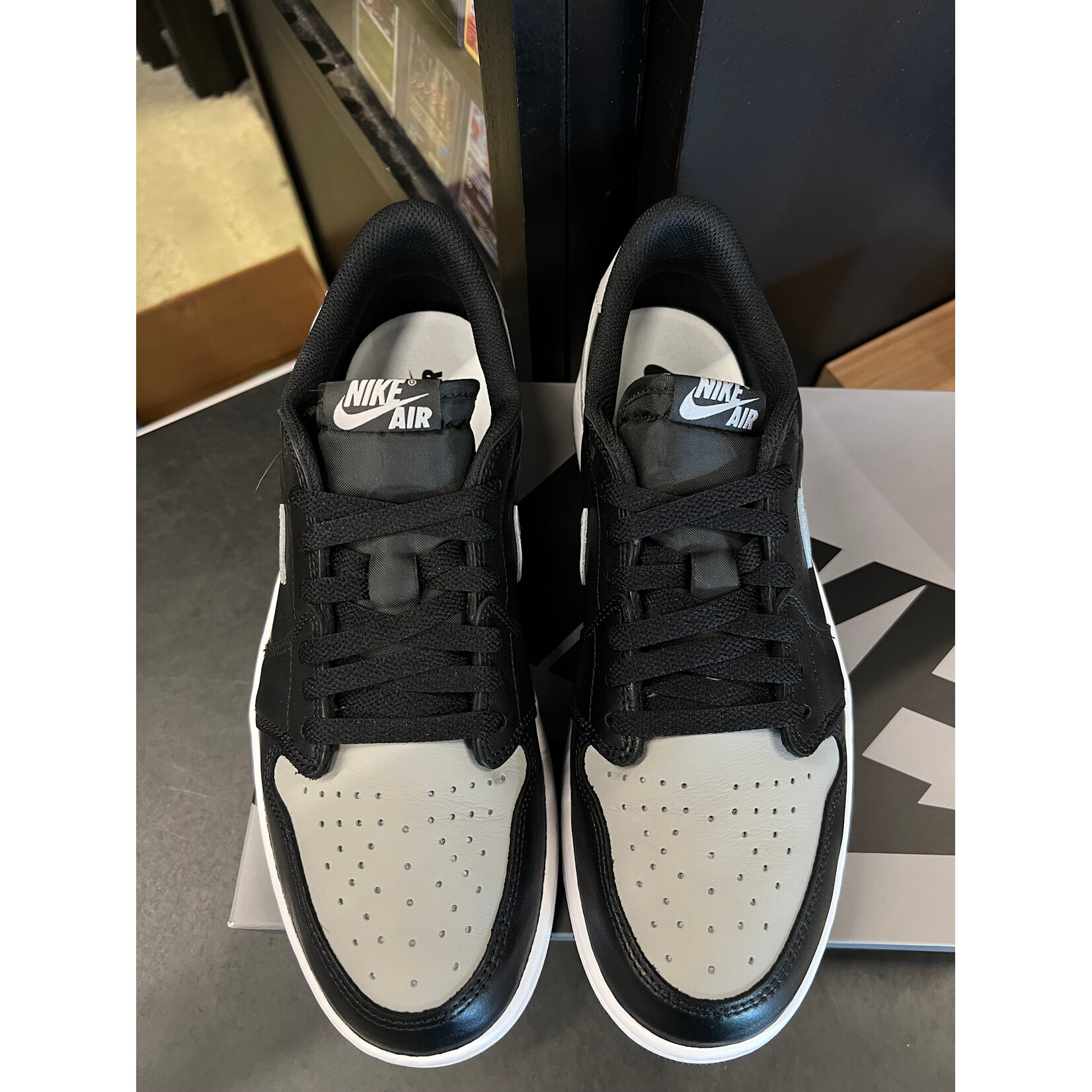 Jordan Jordan 1 Retro Low OG Shadow (2024) Size 10, PREOWNED