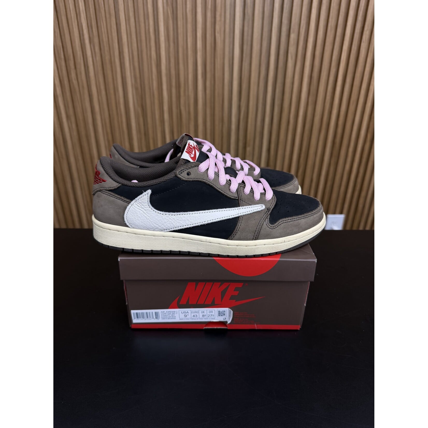Jordan Jordan 1 Retro Low OG SP Travis Scott Mocha Size 9.5, PREOWNED