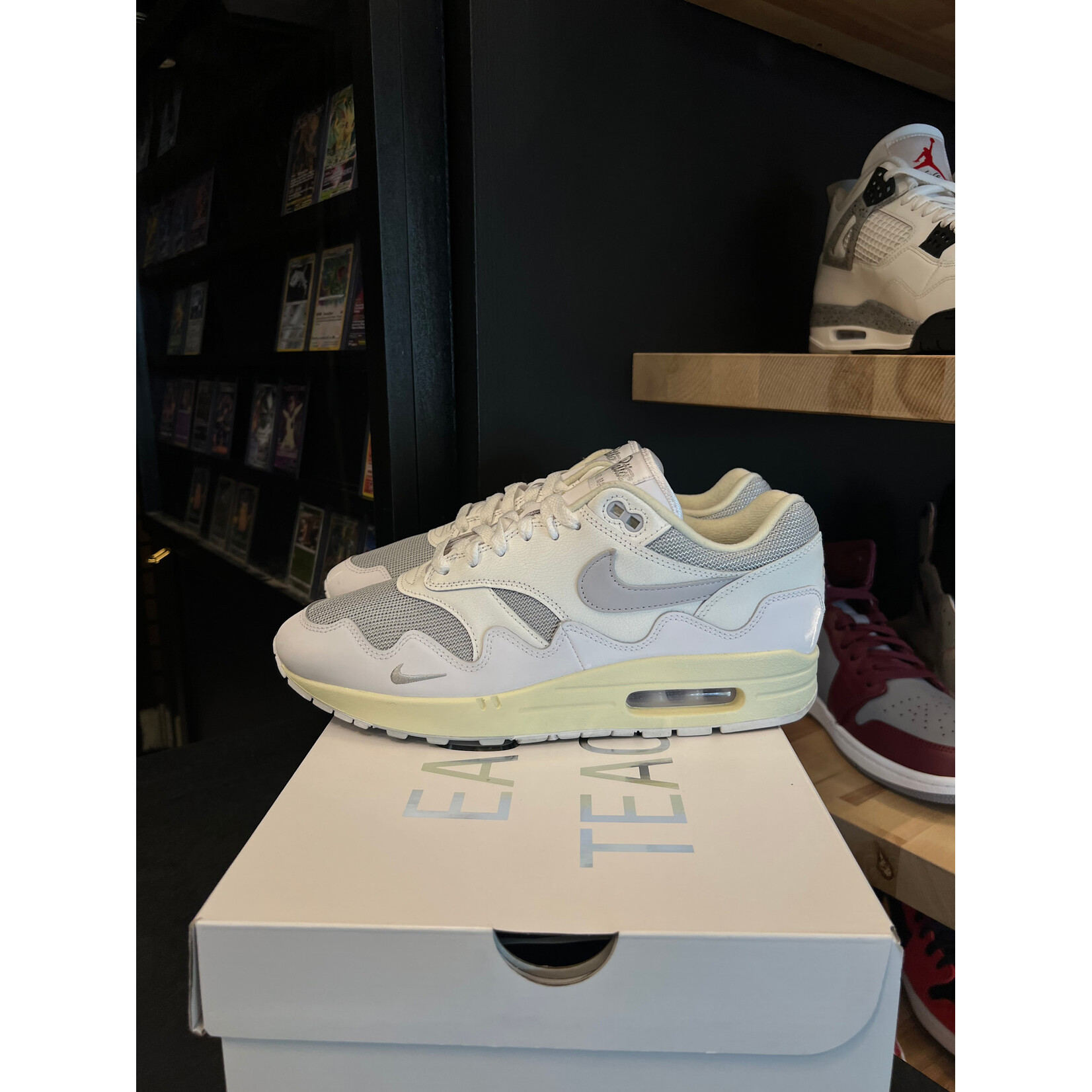 Nike Nike Air Max 1 Patta Waves White Size 10, PREOWNED