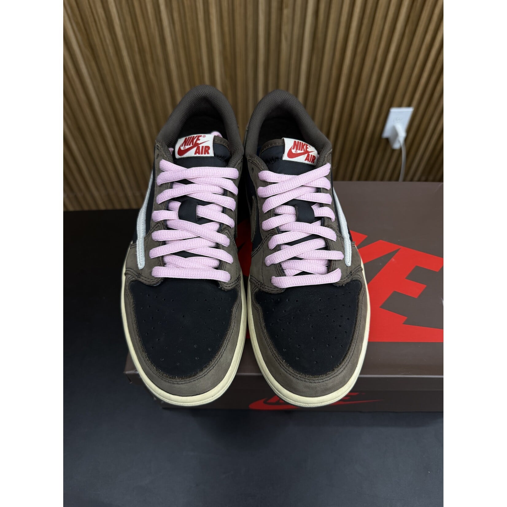 Jordan Jordan 1 Retro Low OG SP Travis Scott Mocha Size 9.5, PREOWNED