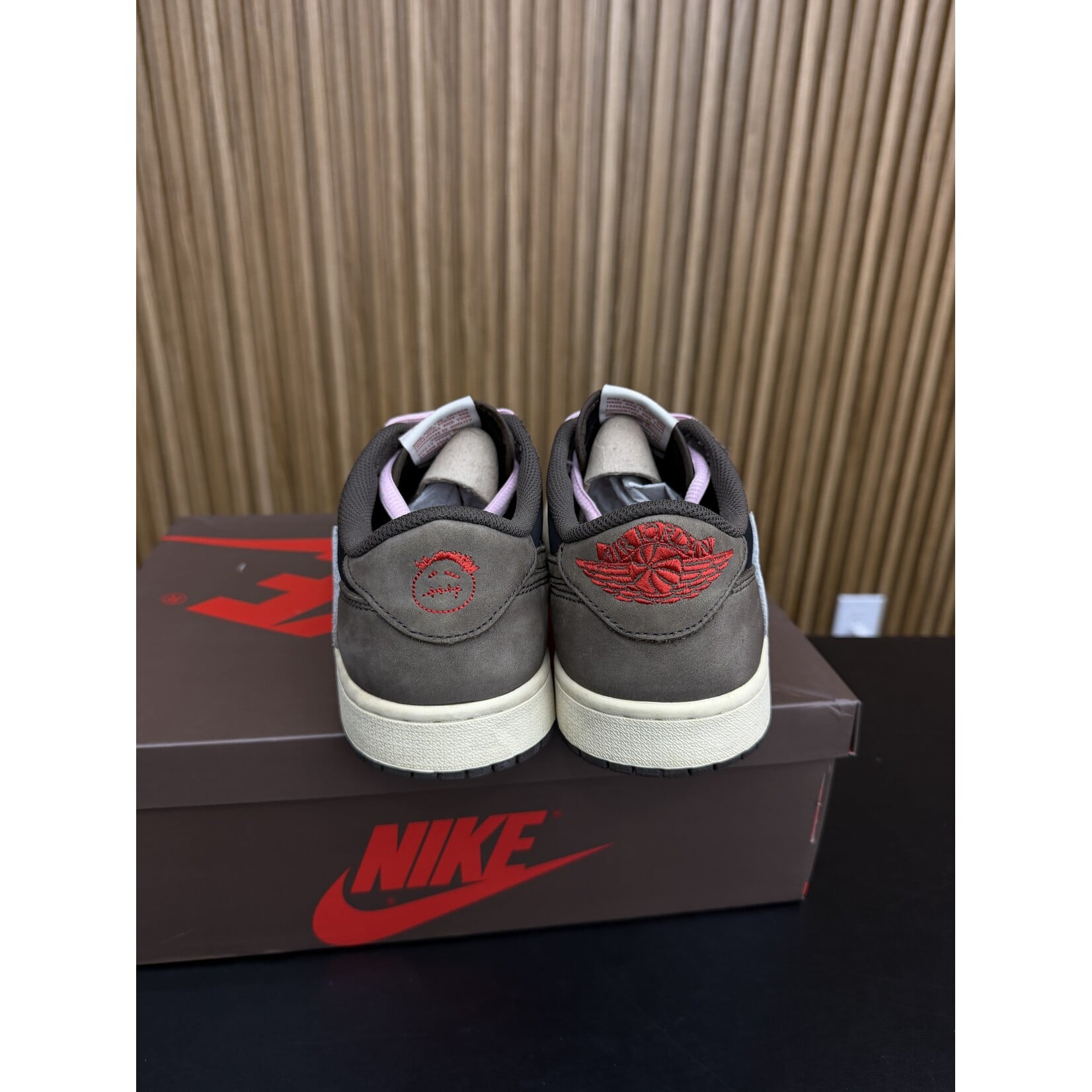 Jordan Jordan 1 Retro Low OG SP Travis Scott Mocha Size 9.5, PREOWNED