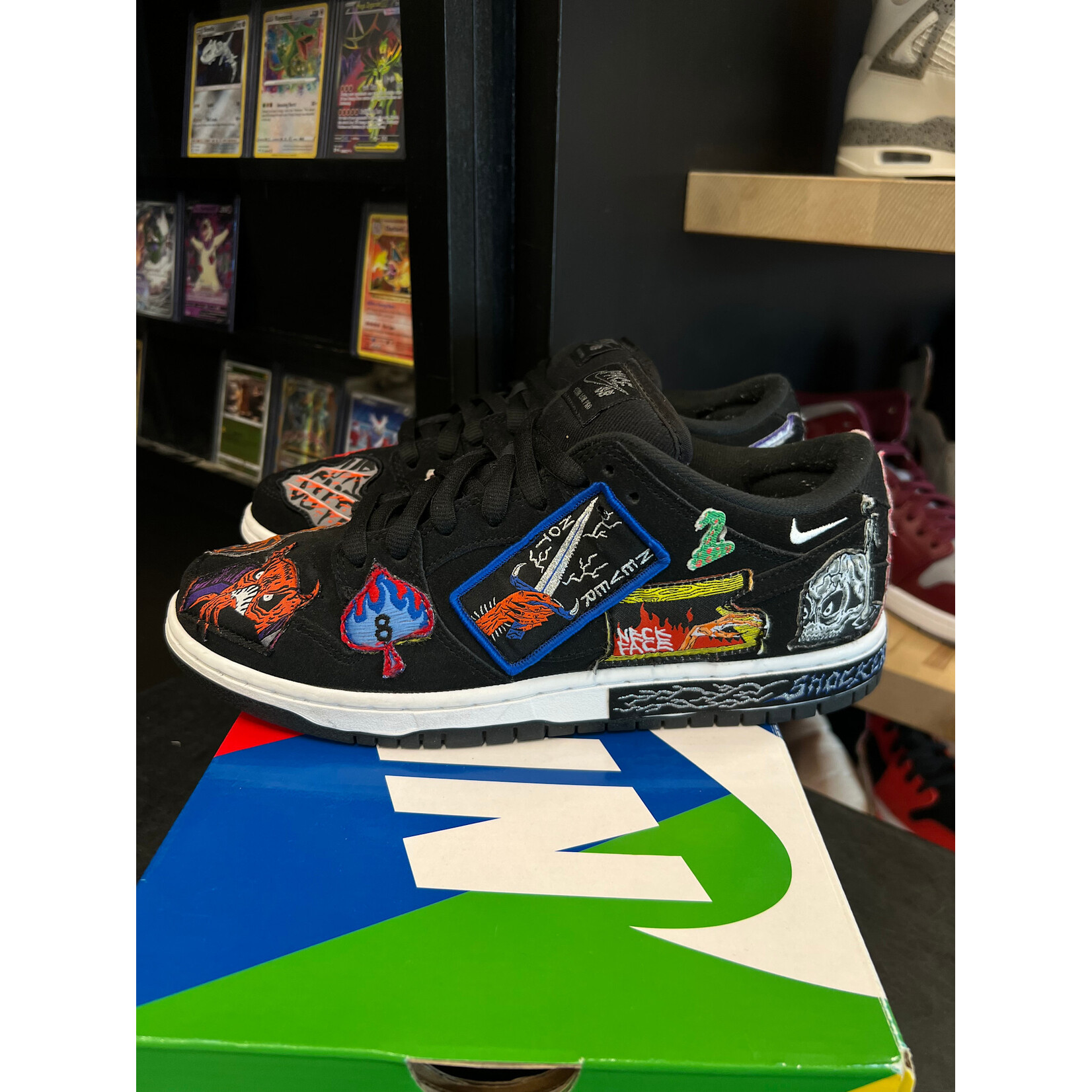 Nike Nike SB Dunk Low Pro QS Neckface Size 9, PREOWNED