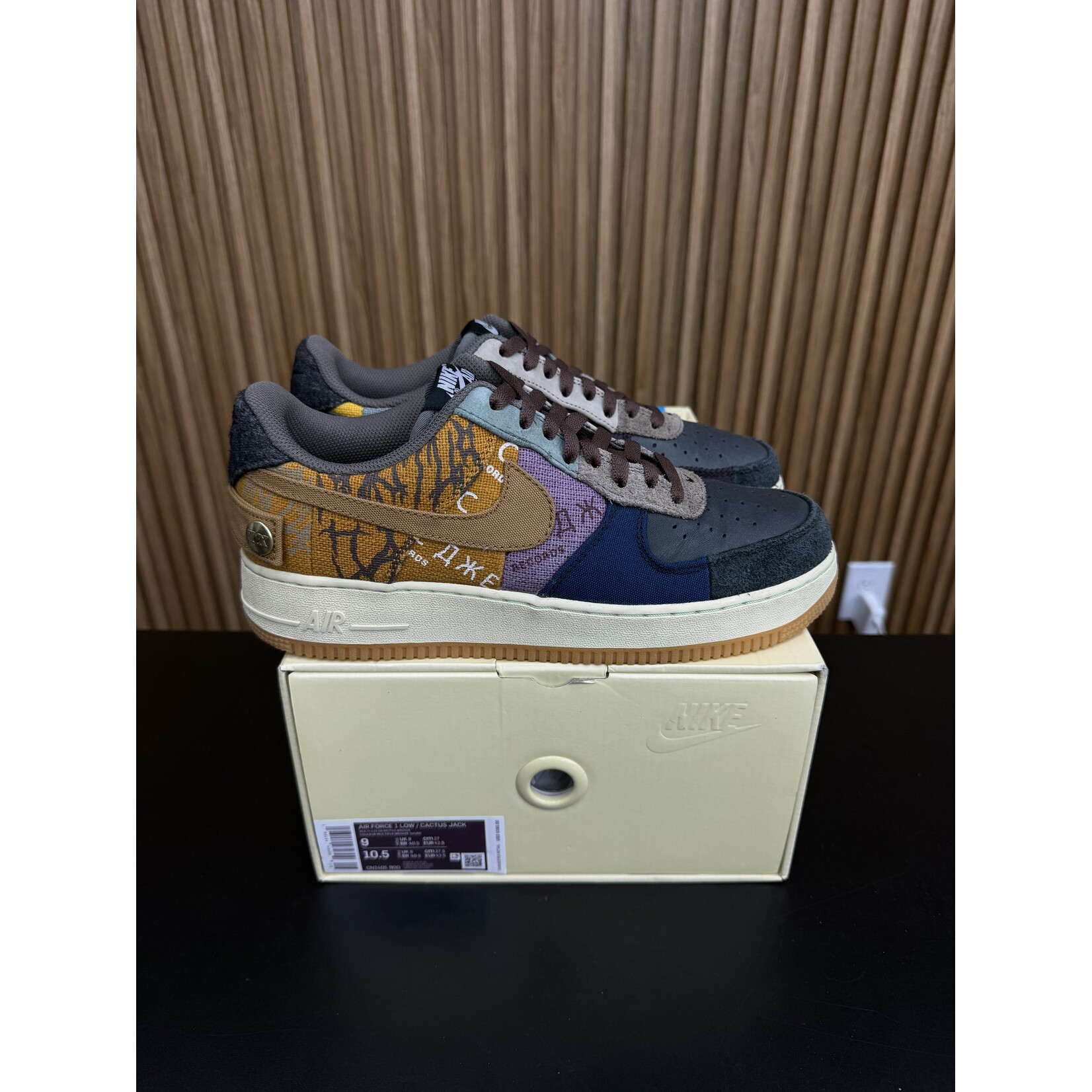 Nike Nike Air Force 1 Low Travis Scott Cactus Jack Size 9, PREOWNED