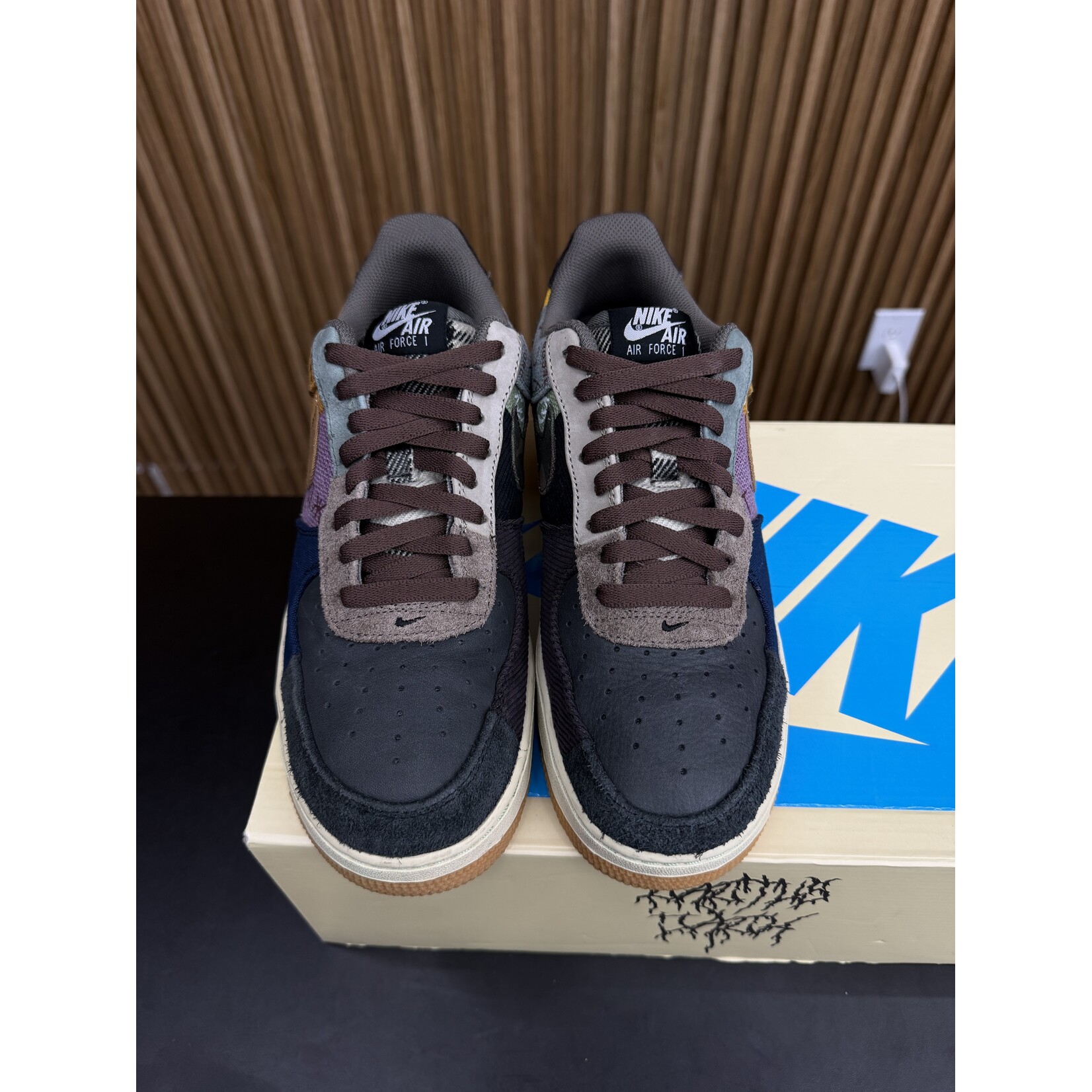 Nike Nike Air Force 1 Low Travis Scott Cactus Jack Size 9, PREOWNED