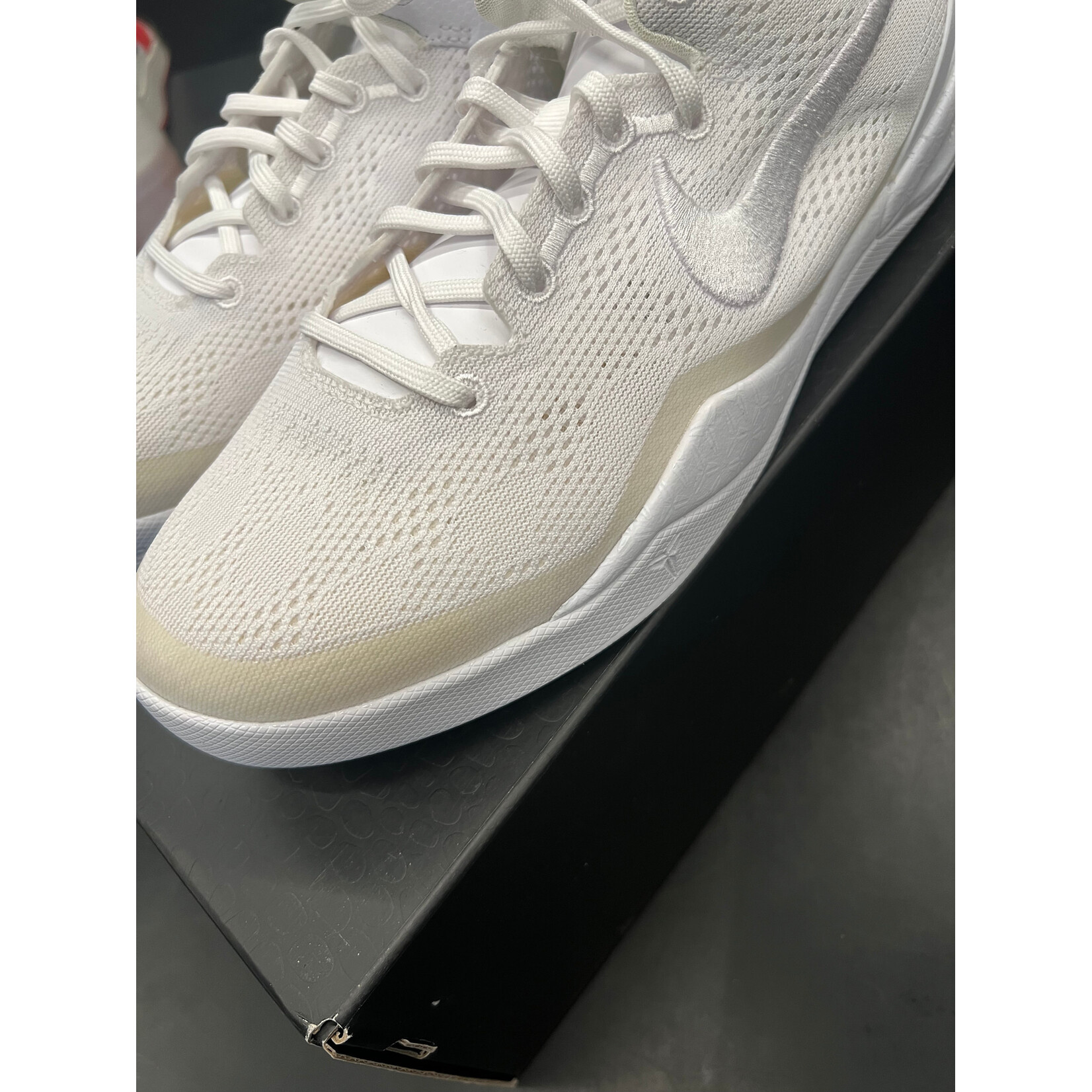 Nike Nike Kobe 8 Protro Halo (GS) Size 7y, DS BRAND NEW*