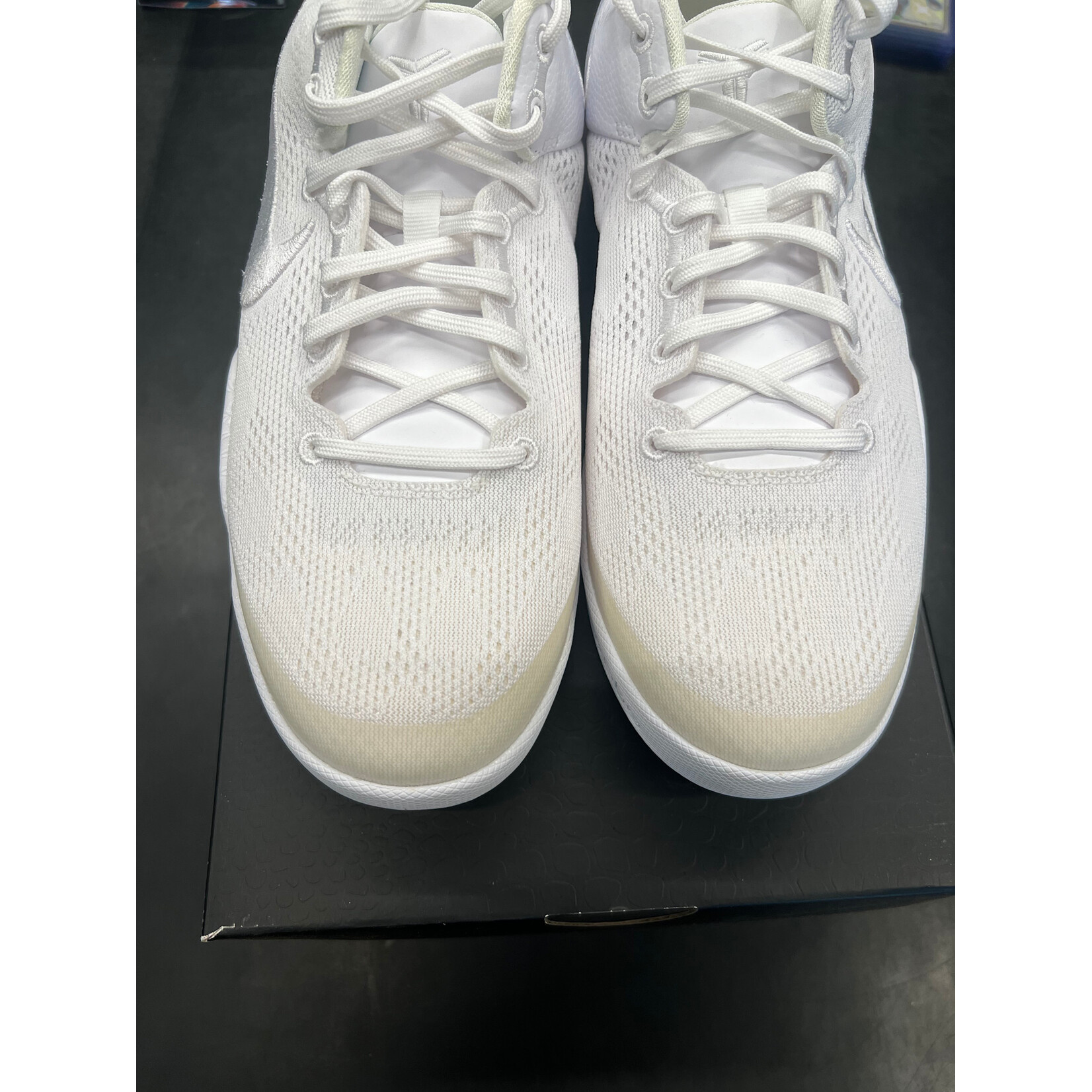 Nike Nike Kobe 8 Protro Halo (GS) Size 7y, DS BRAND NEW*