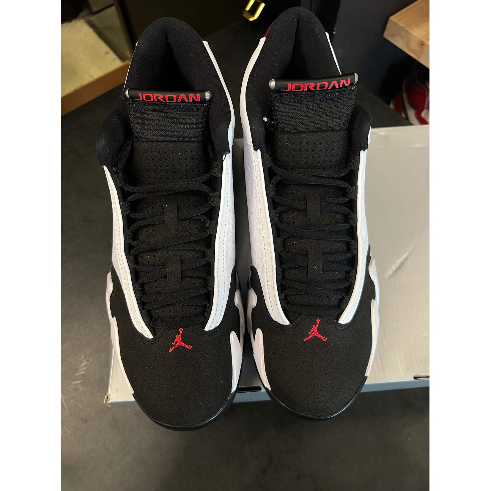 Jordan Jordan 14 Retro Black Toe (2024) Size 9.5, PREOWNED