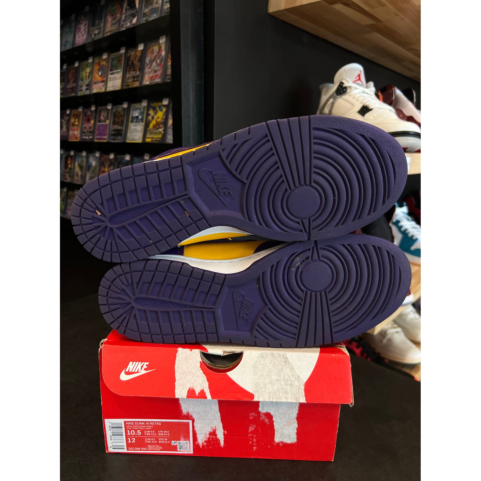 Nike Nike Dunk High Lakers Size 10.5, PREOWNED