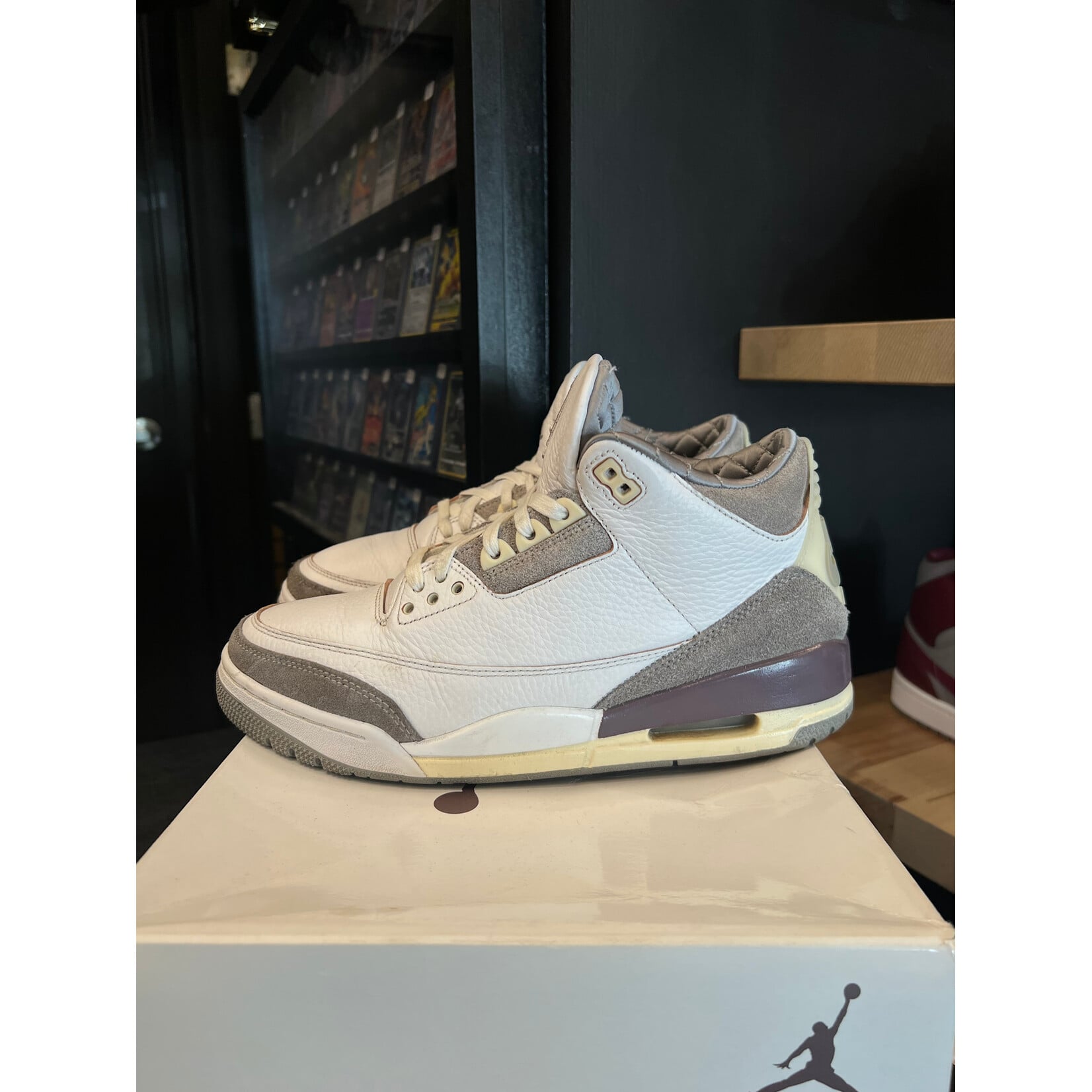Jordan Jordan 3 Retro SP A Ma Maniére (Women's) Size 10.5W, PREOWNED