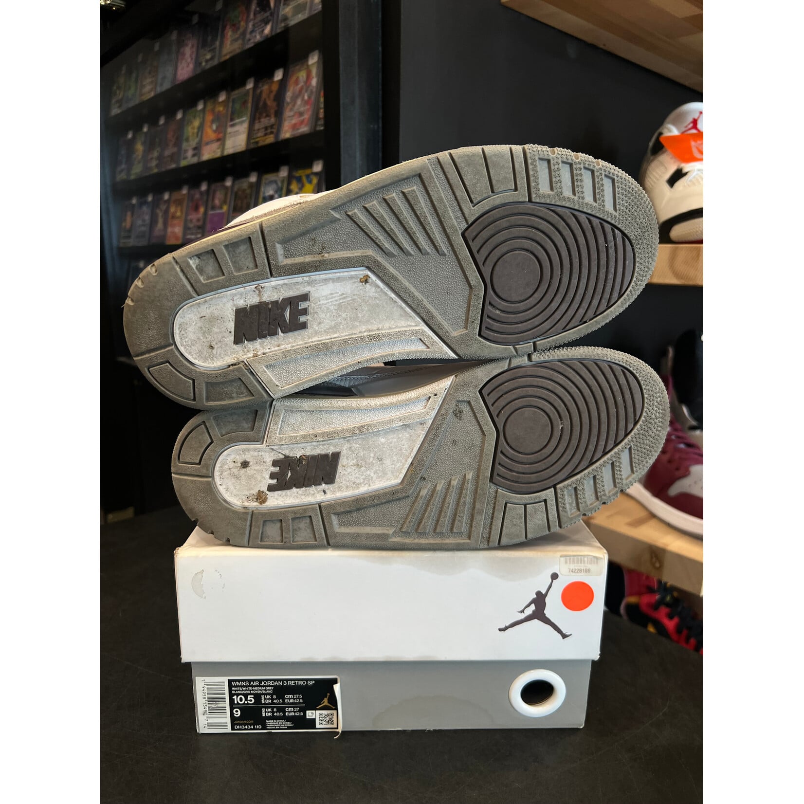 Jordan Jordan 3 Retro SP A Ma Maniére (Women's) Size 10.5W, PREOWNED