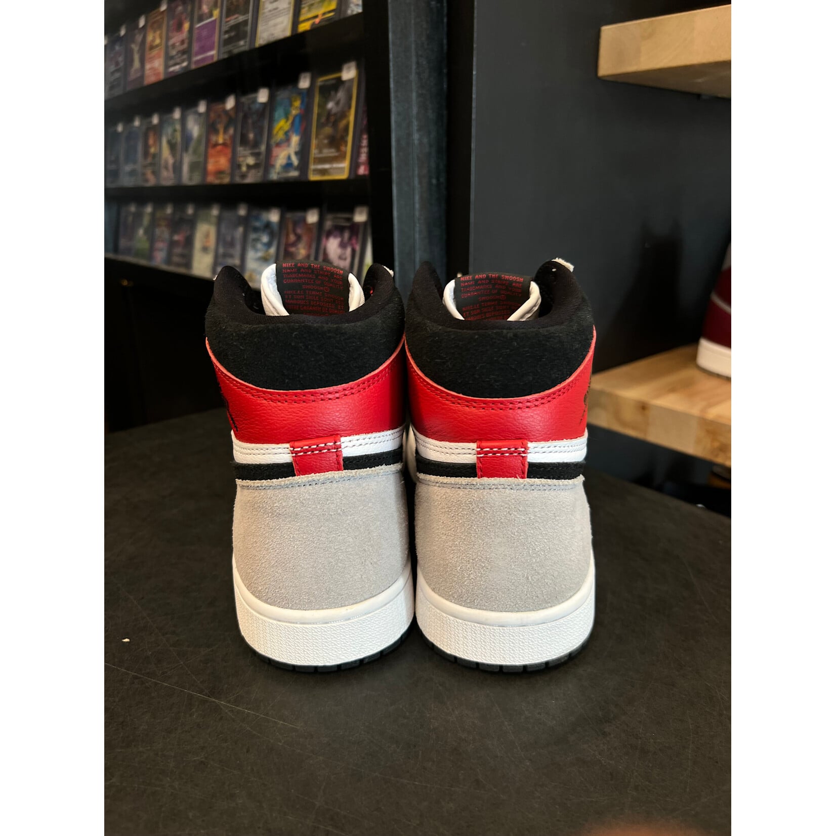 Jordan Jordan 1 Retro High Light Smoke Grey Size 9, PREOWNED