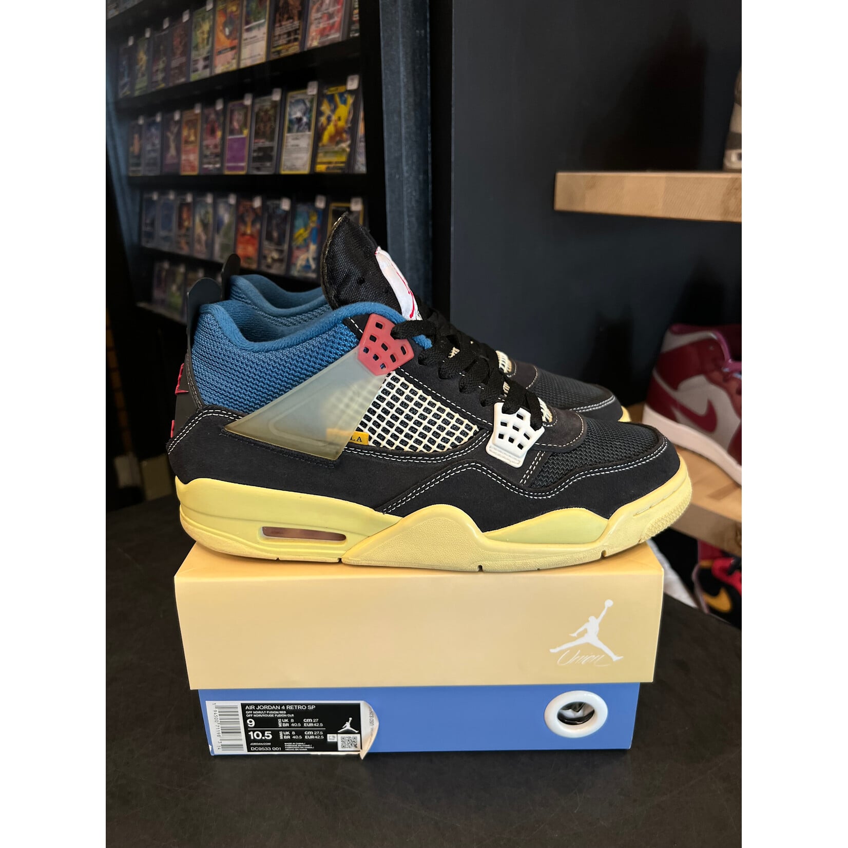 Jordan Jordan 4 Retro Union Off Noir Size 9, PREOWNED