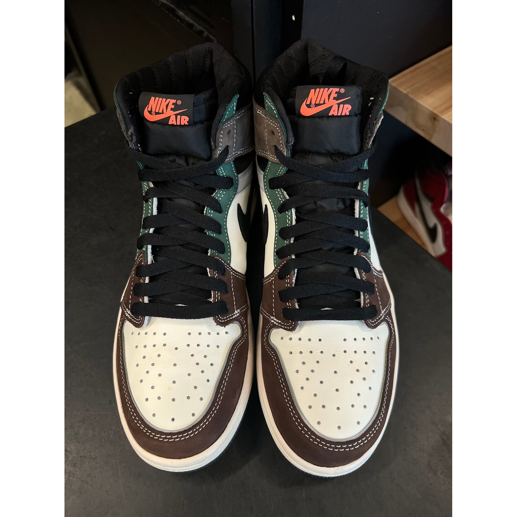 Jordan Jordan 1 Retro High OG Hand Crafted Size 9.5, PREOWNED