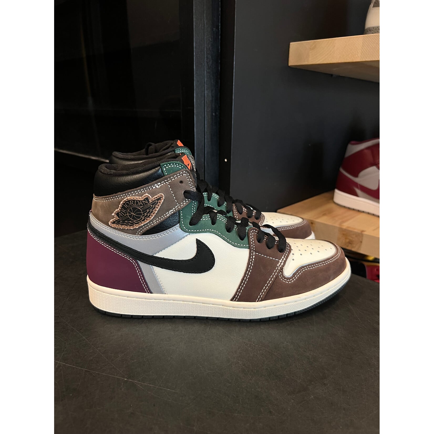 Jordan Jordan 1 Retro High OG Hand Crafted Size 9.5, PREOWNED