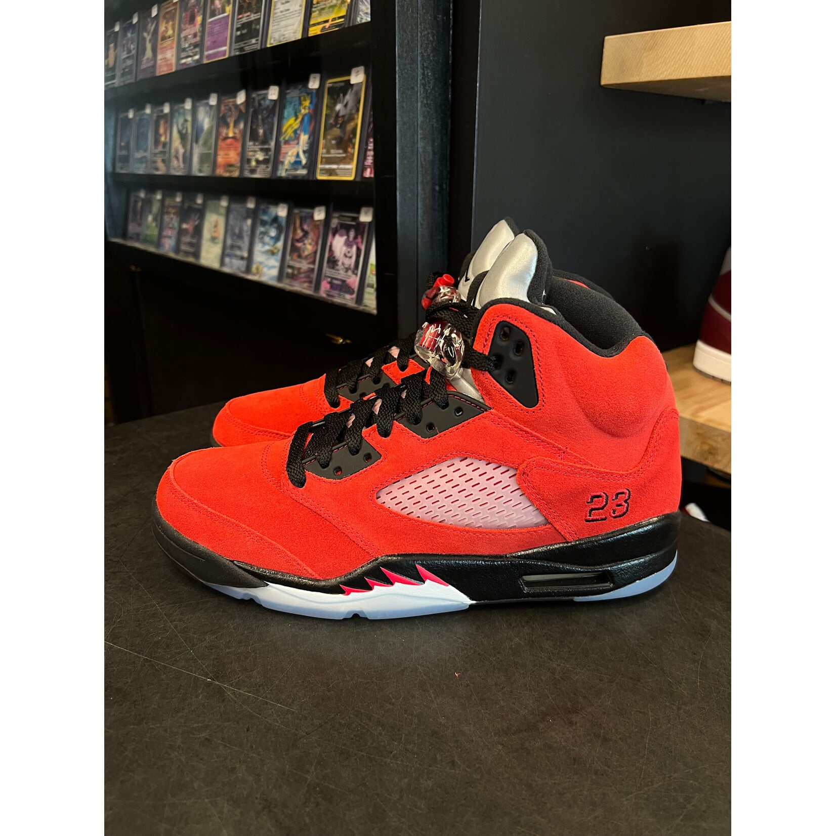 Jordan Jordan 5 Retro Raging Bull Red (2021) Size 8.5, PREOWNED