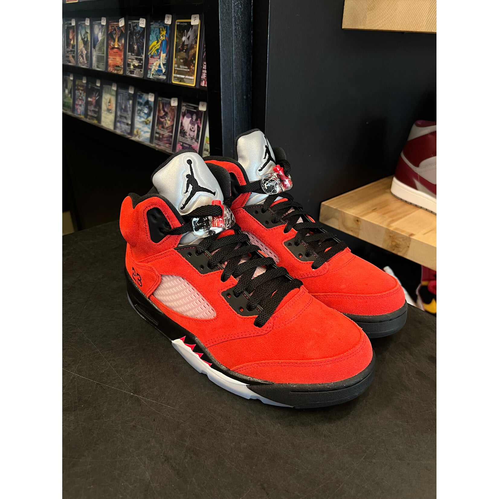 Jordan Jordan 5 Retro Raging Bull Red (2021) Size 8.5, PREOWNED