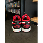 Jordan Jordan 1 Low Bulls Size 9, PREOWNED