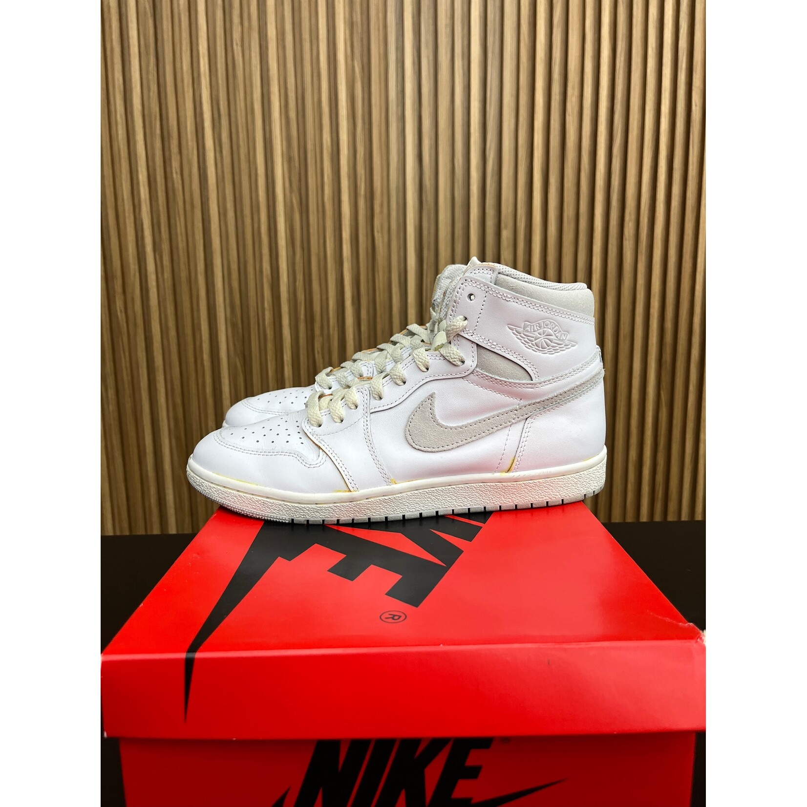 Jordan Jordan 1 Retro High '85 Neutral Grey Size 9.5, PREOWNED AGED CUSTOM