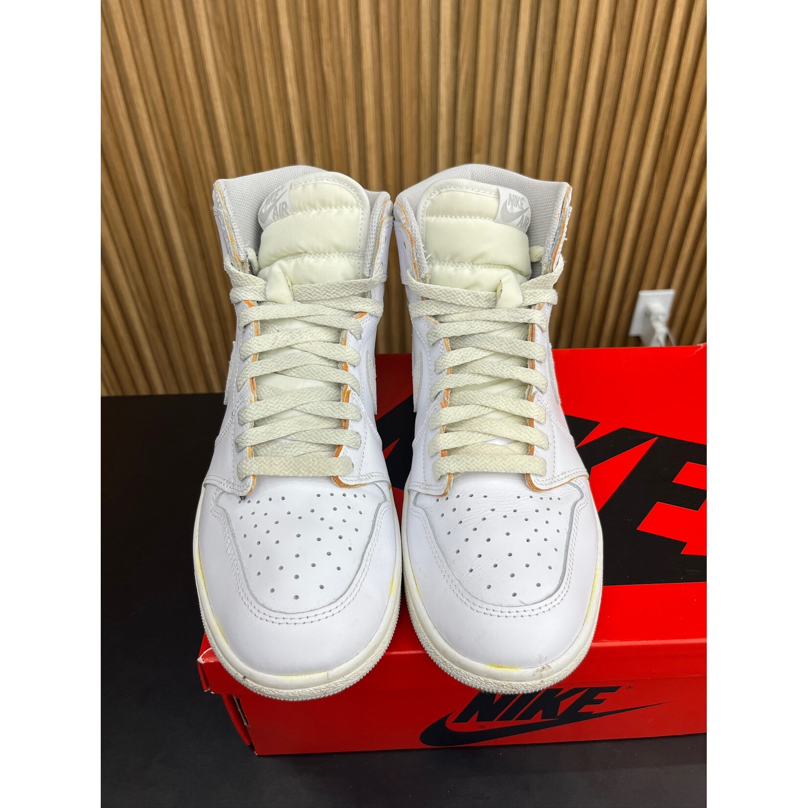 Jordan Jordan 1 Retro High '85 Neutral Grey Size 9.5, PREOWNED AGED CUSTOM