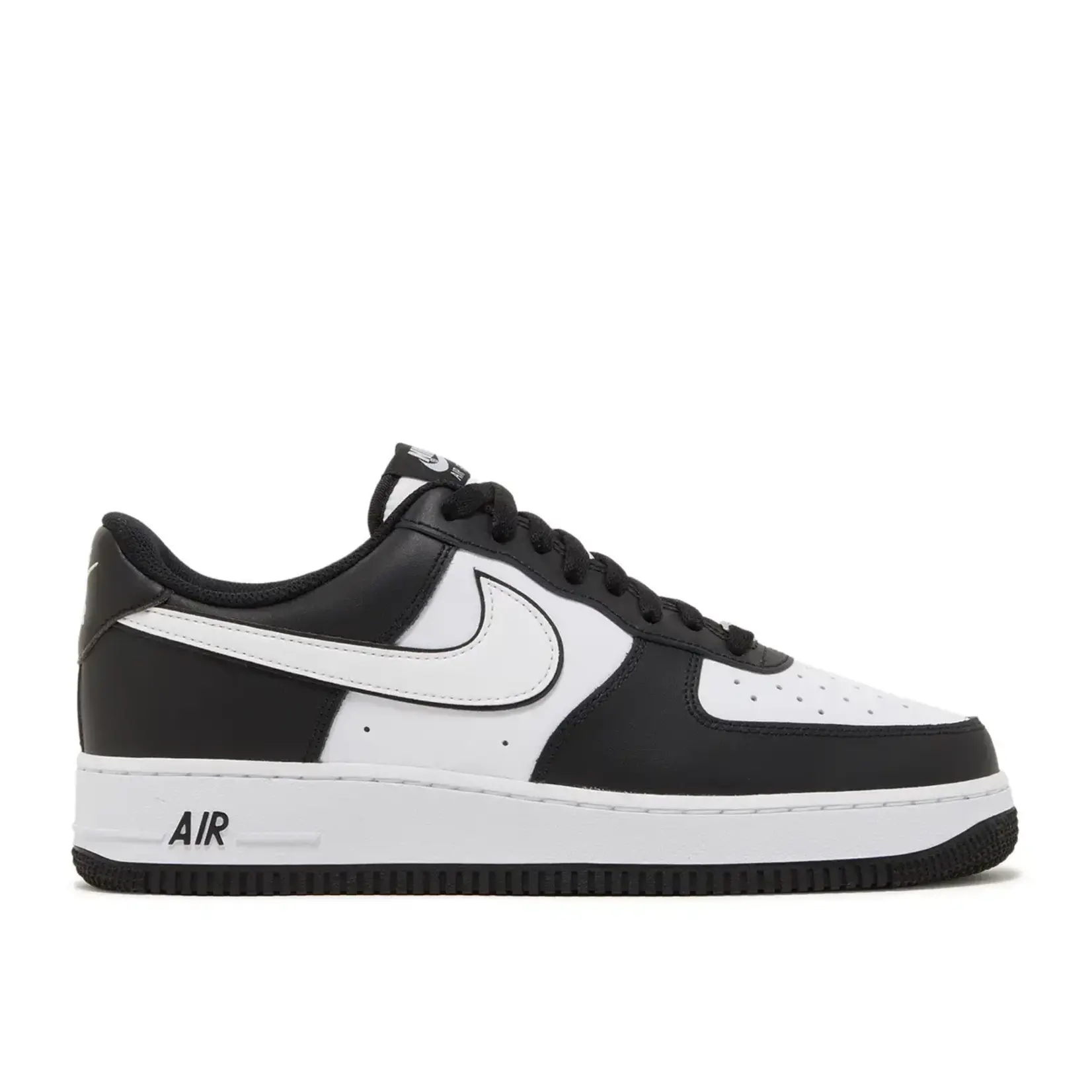 Nike Nike Air Force 1 Low '07 White Swoosh Panda Size 9, DS BRAND NEW DAMAGED BOX