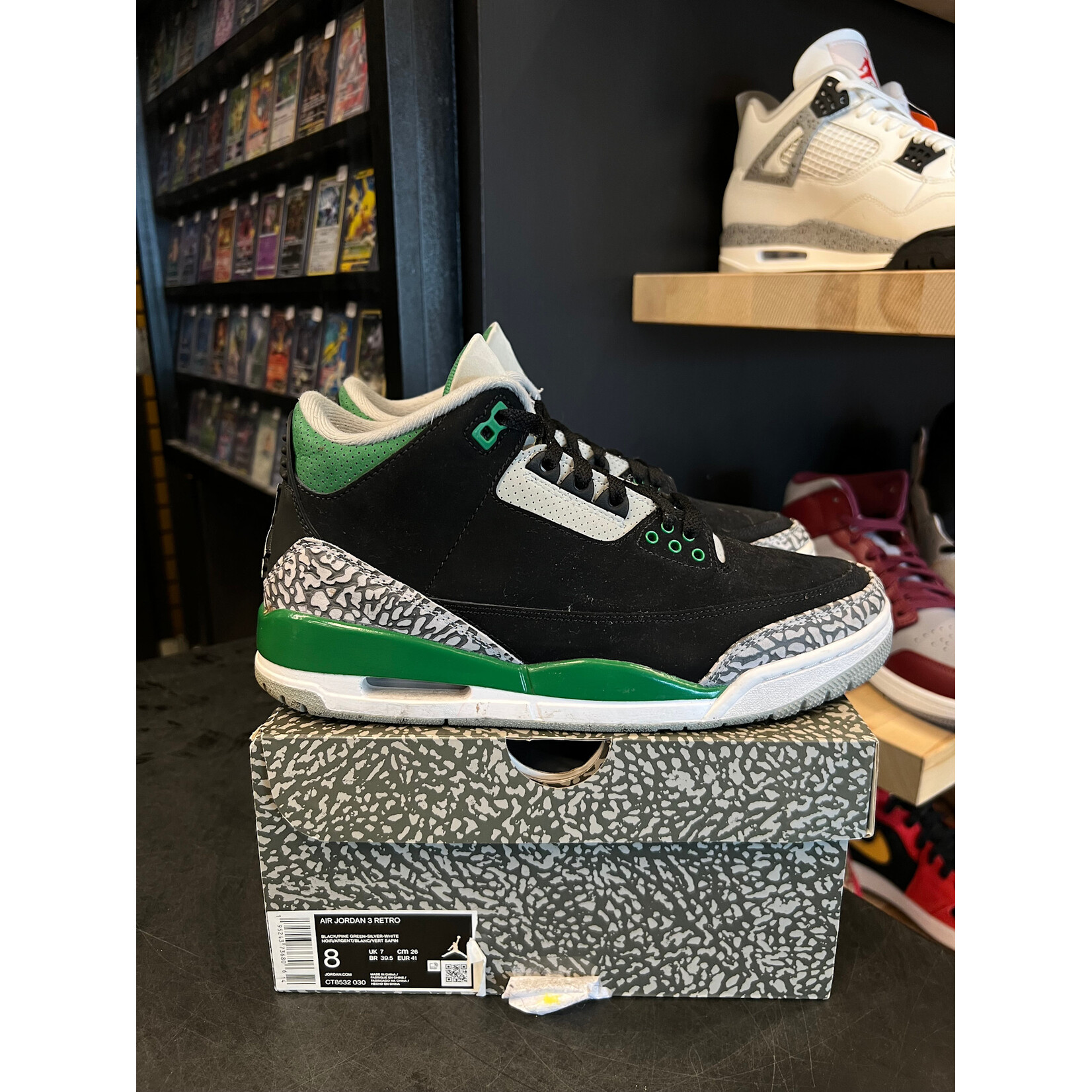 Jordan Jordan 3 Retro Pine Green Size 8, PREOWNED