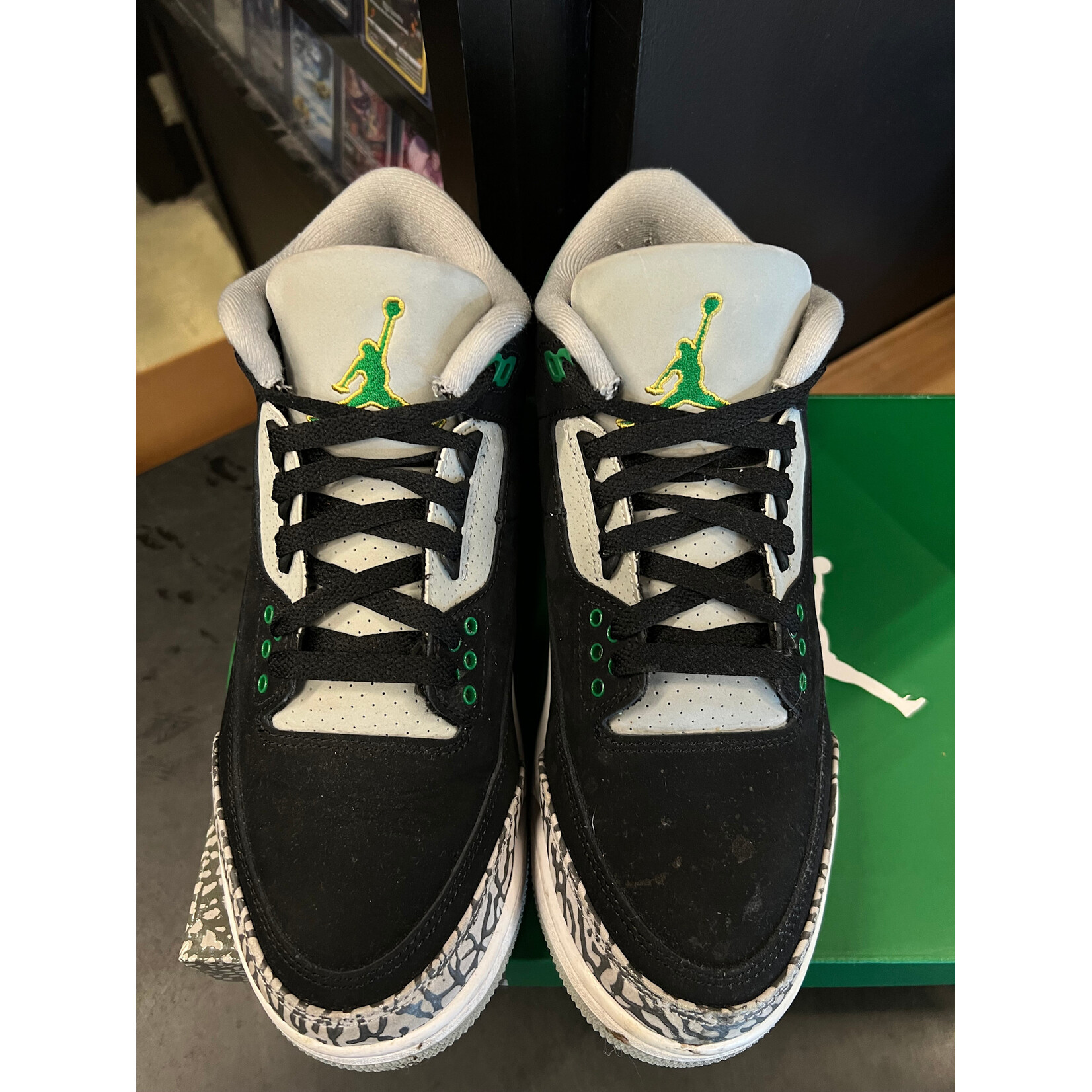 Jordan Jordan 3 Retro Pine Green Size 8, PREOWNED