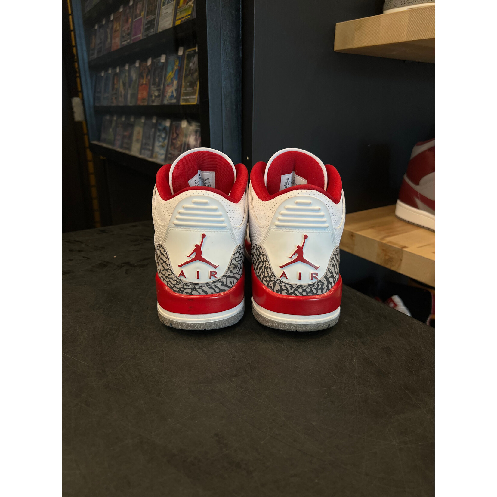 Jordan Jordan 3 Retro Cardinal Red Size 8, PREOWNED