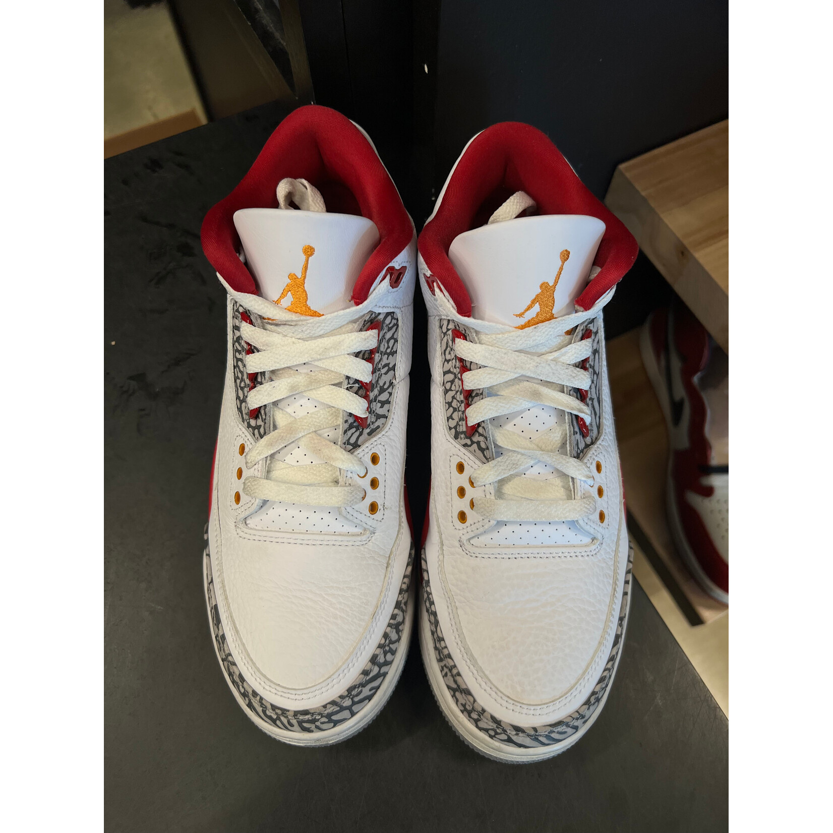 Jordan Jordan 3 Retro Cardinal Red Size 8, PREOWNED