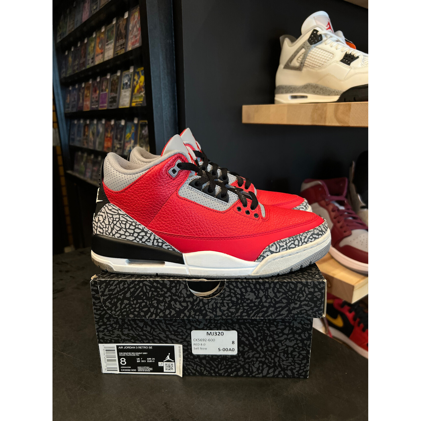 Jordan Jordan 3 Retro SE Unite Size 8, PREOWNED
