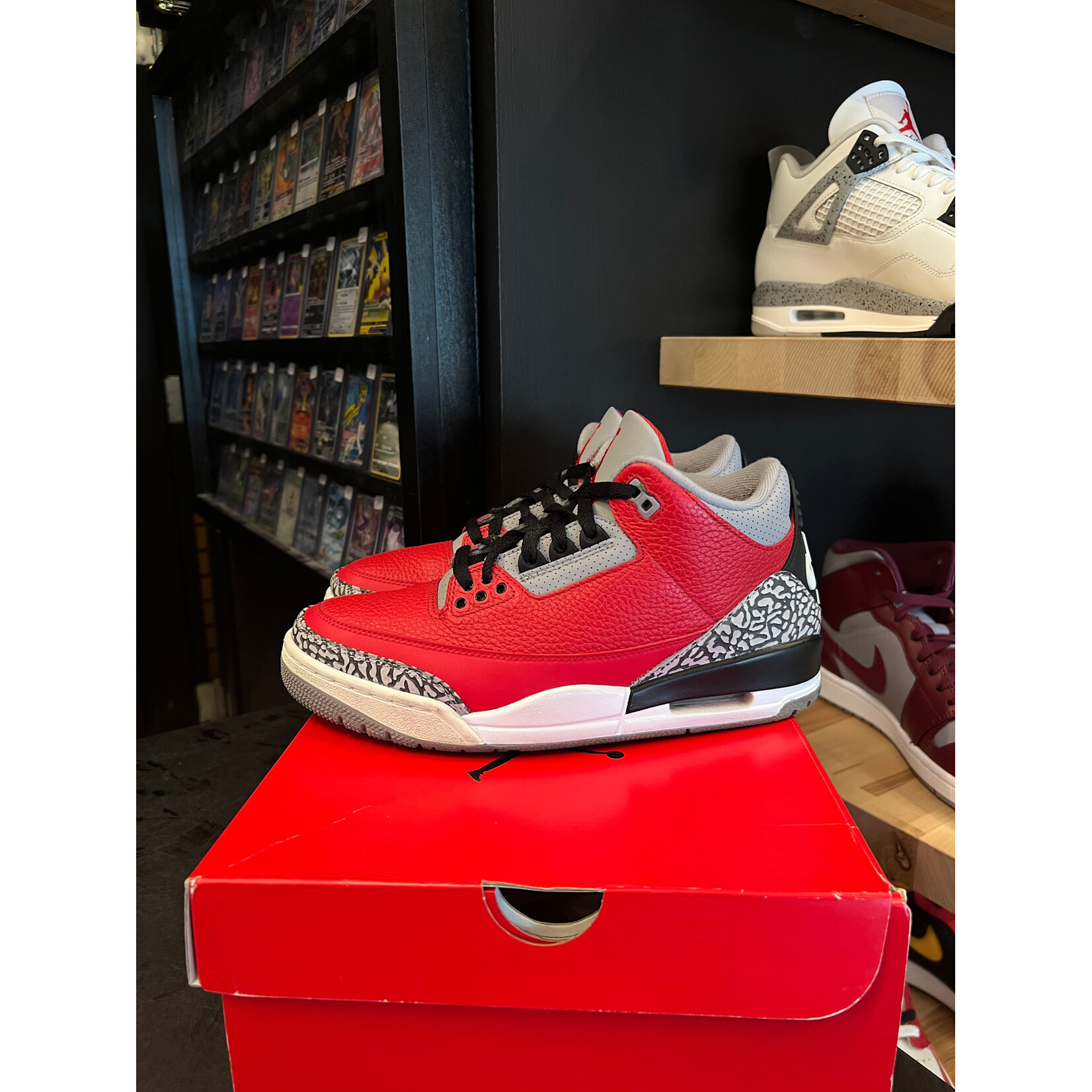 Jordan Jordan 3 Retro SE Unite Size 8, PREOWNED