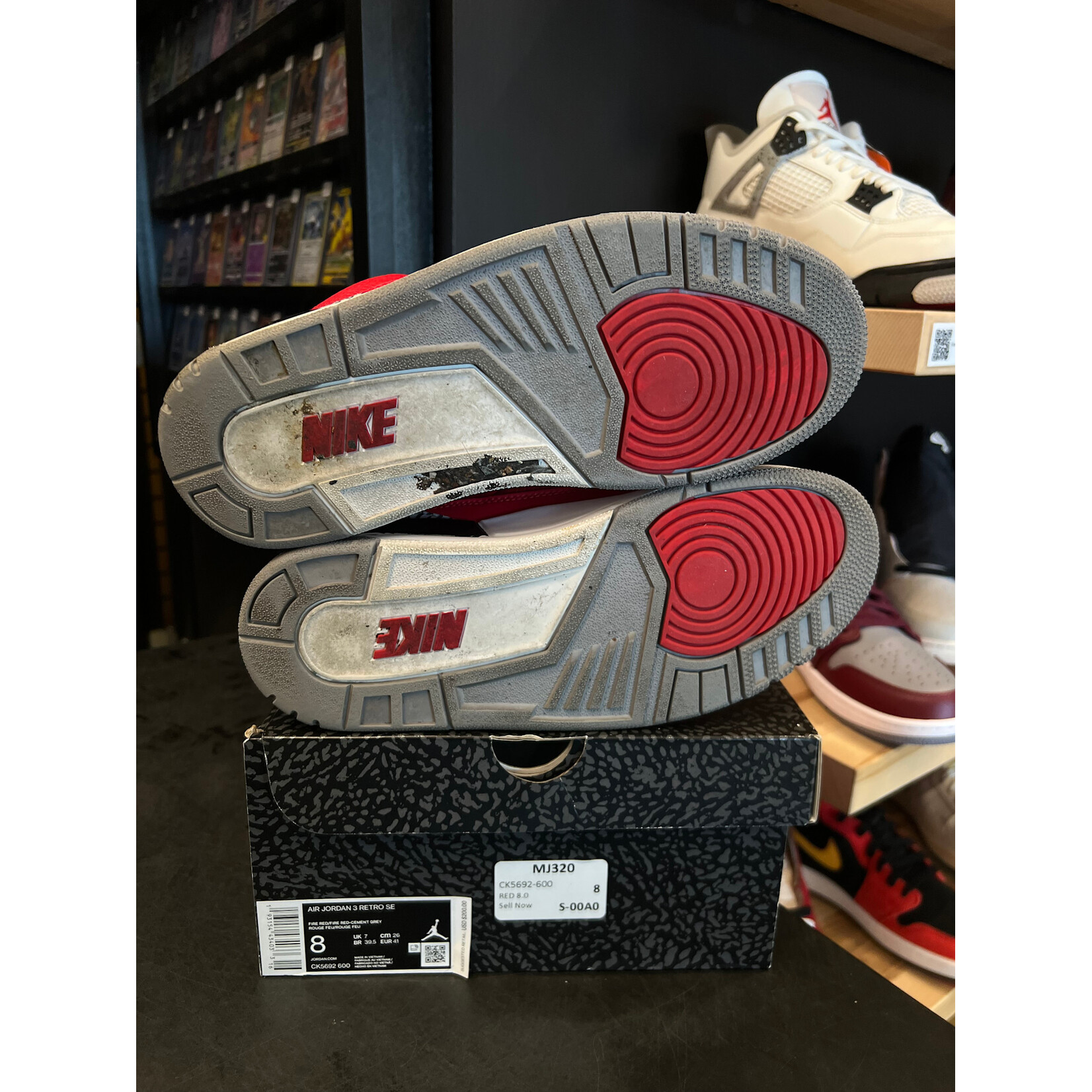 Jordan Jordan 3 Retro SE Unite Size 8, PREOWNED