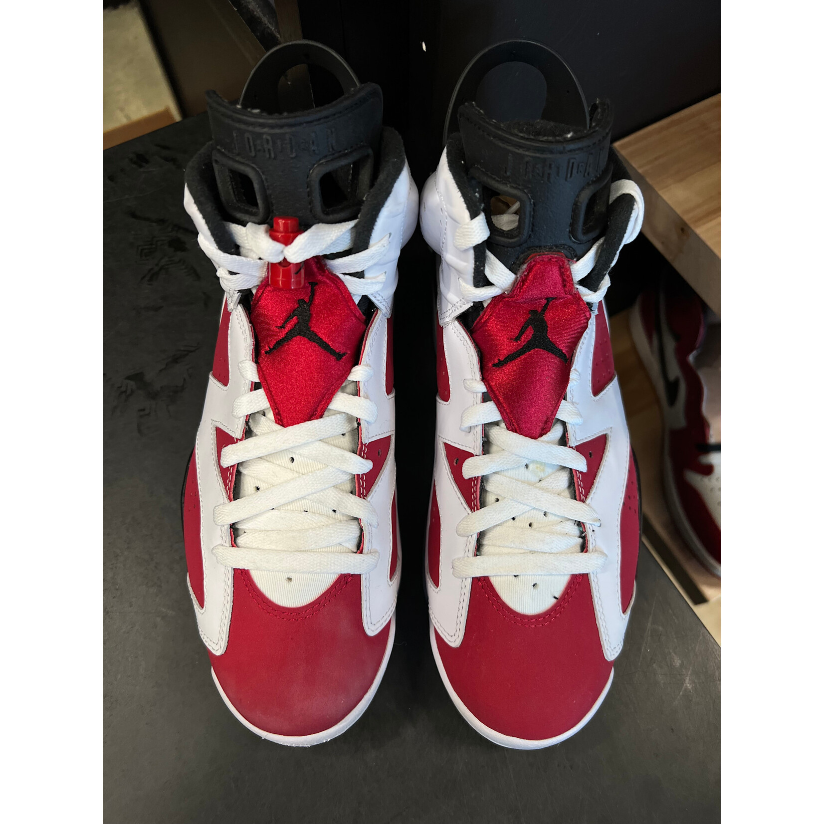 Jordan Jordan 6 Retro Carmine (2021) Size 8, PREOWNED