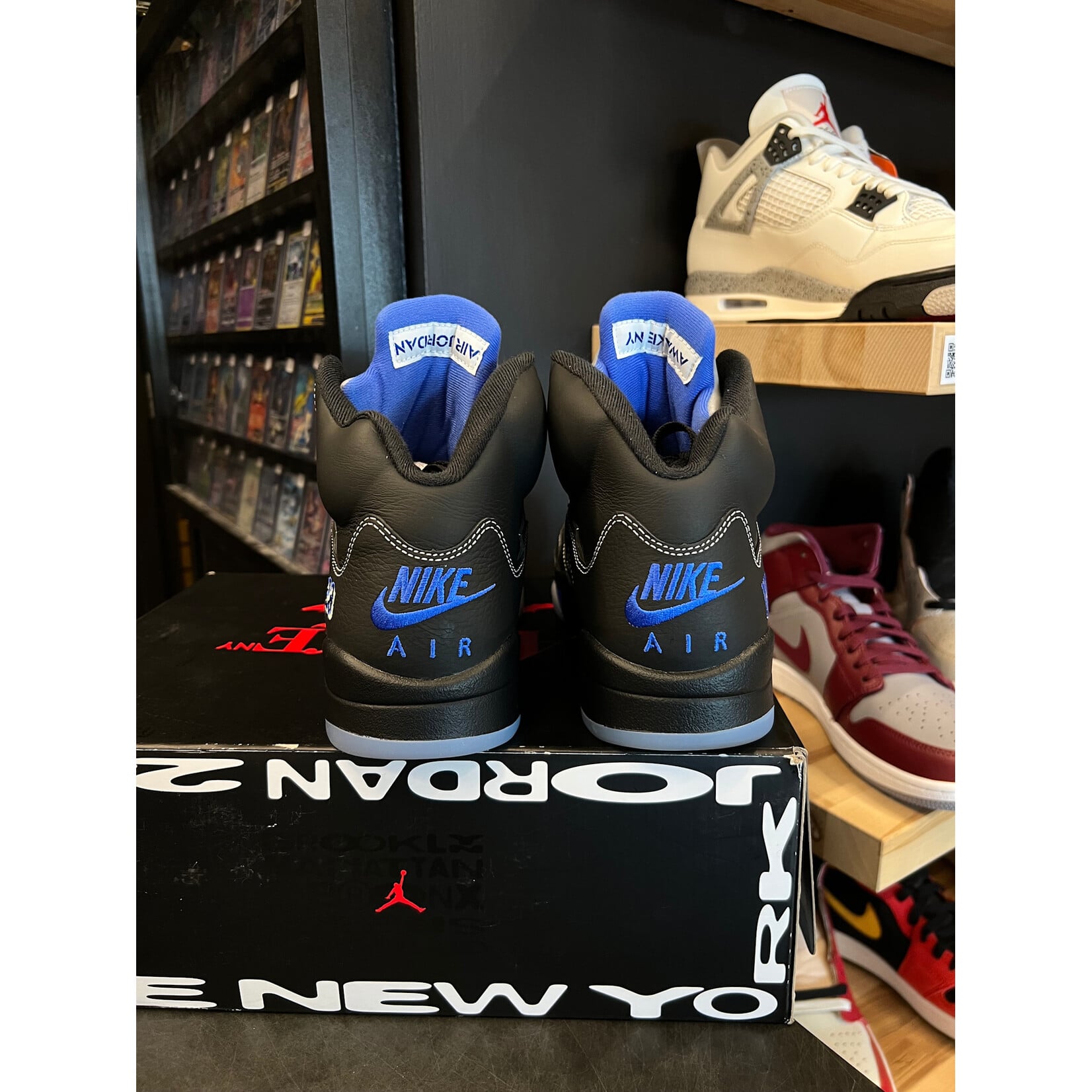 Jordan Jordan 5 Retro Awake NY Black Size 10.5, PREOWNED