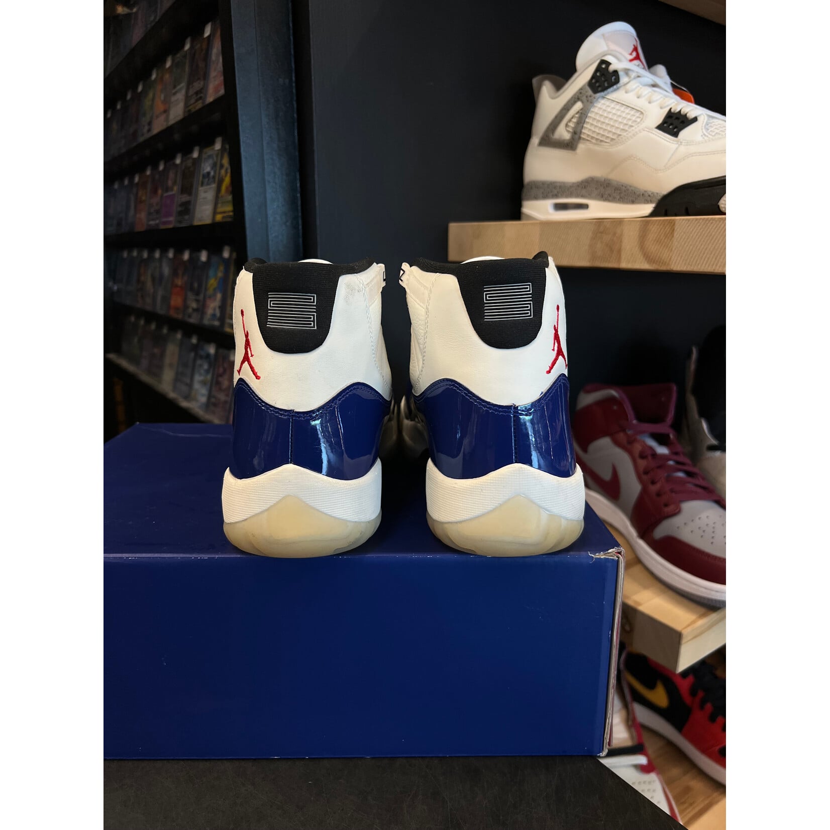 Jordan Jordan 11 Retro Rare Air Size 10.5, PREOWNED