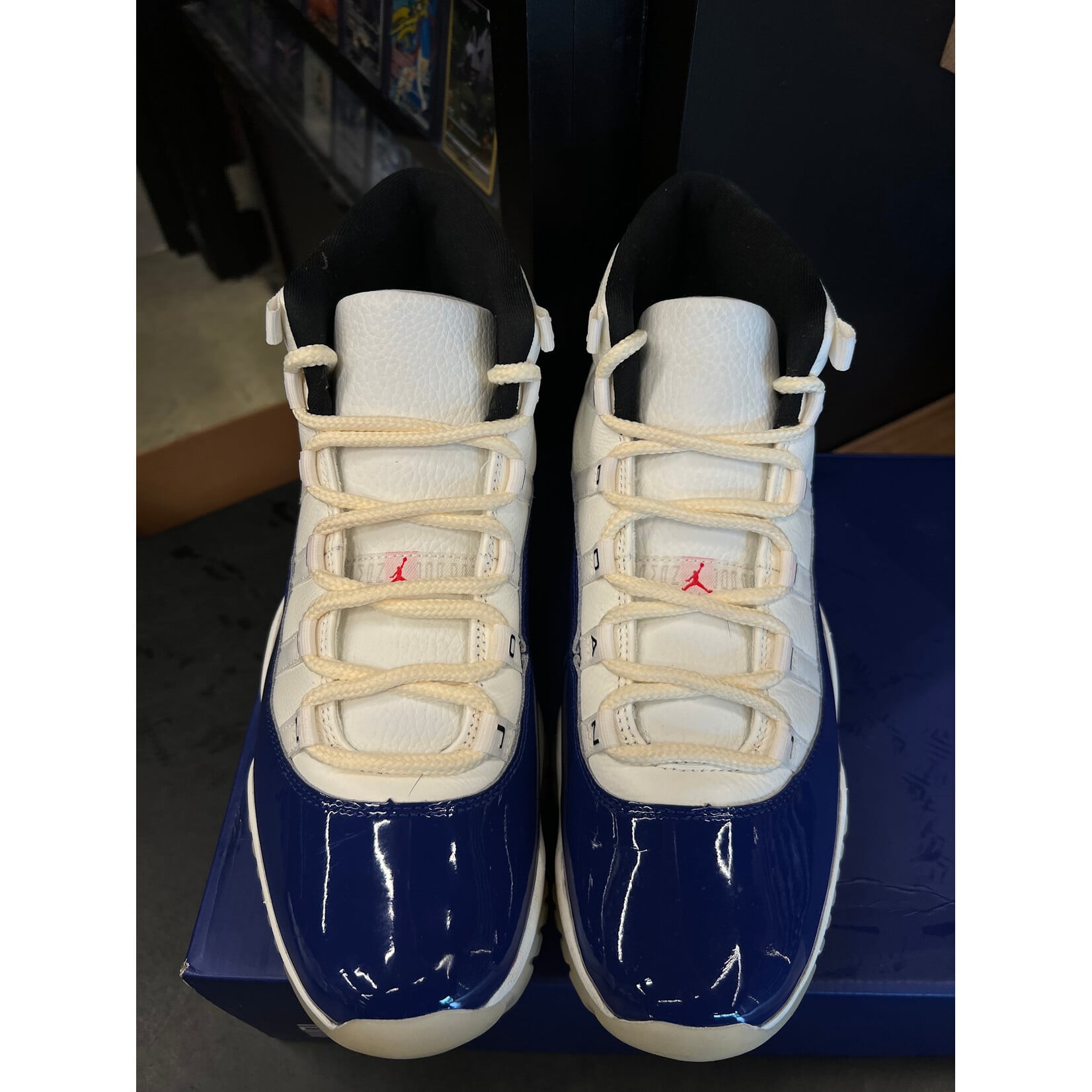 Jordan Jordan 11 Retro Rare Air Size 10.5, PREOWNED